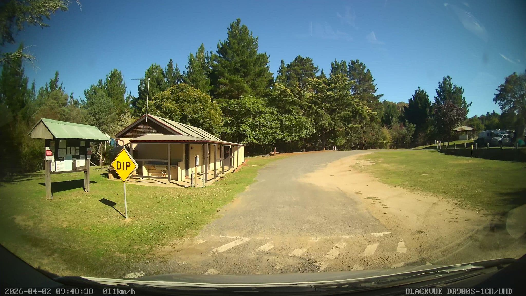 Street view near Village Campground, Eglinton — © bob3bob3 (CC BY-SA · Mapillary)