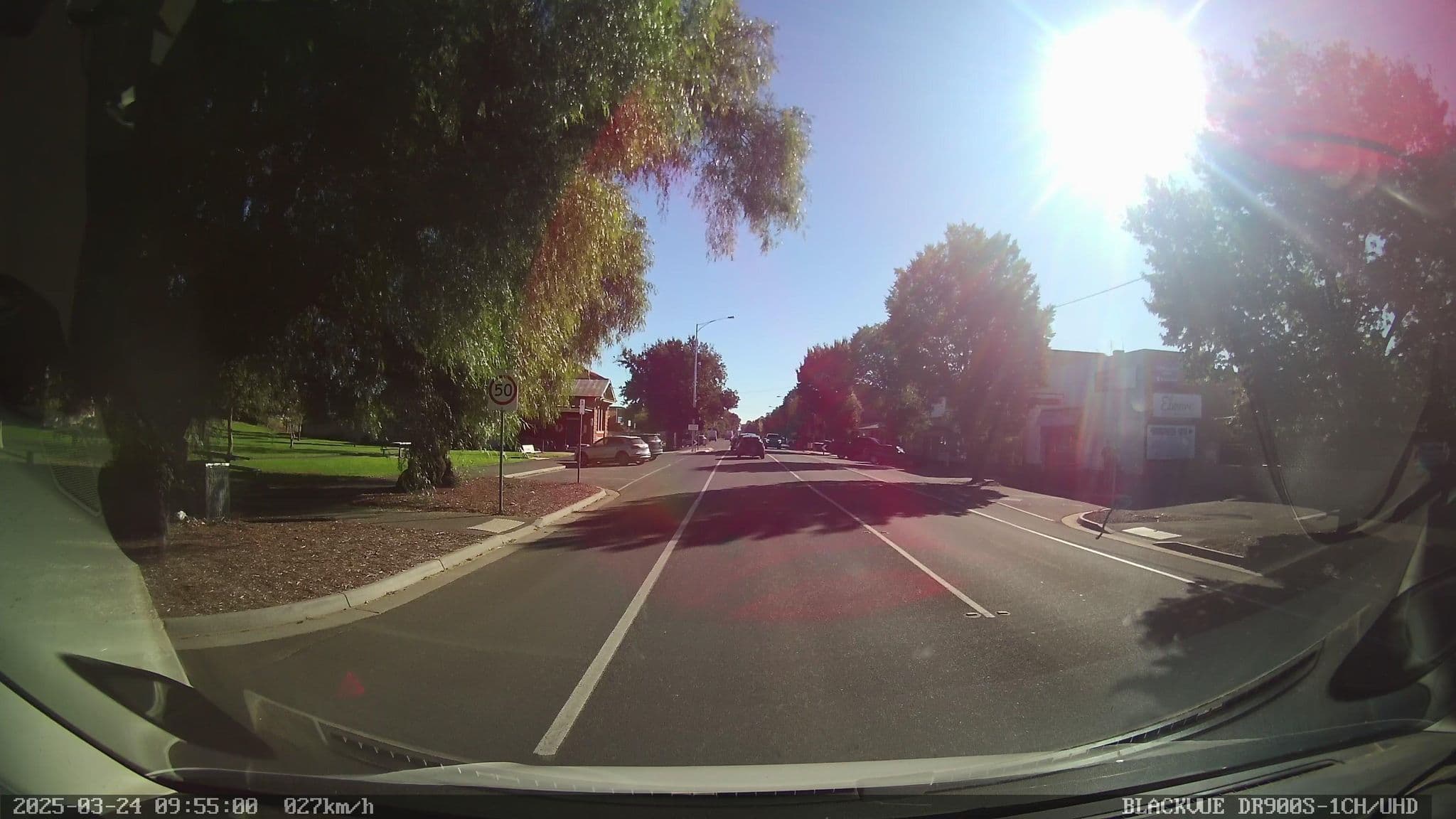 Street view near Victoria Hotel, Rochester — © bob3bob3 (CC BY-SA · Mapillary)