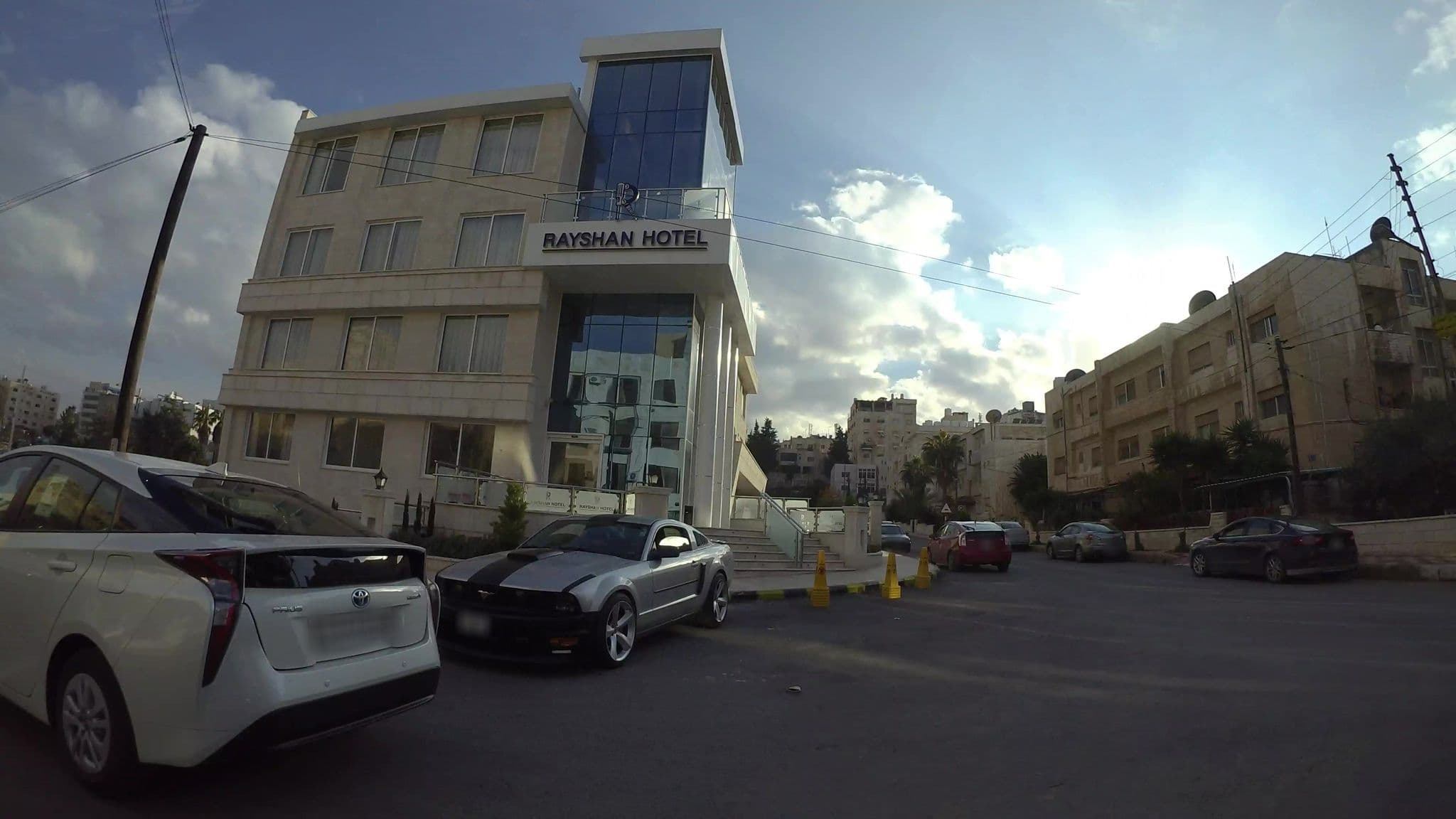 Street view near Rayshan Hotel, Al Jubayhah — © kaart_1 (CC BY-SA · Mapillary)