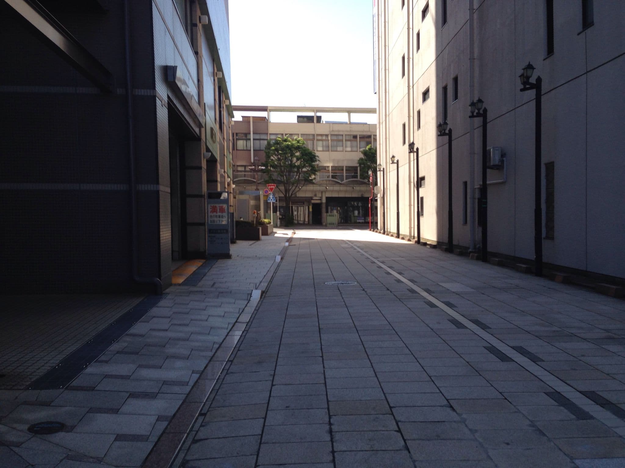 Street view near NUMAZU RIVERSIDE HOTEL, Numazu — © nozon (CC BY-SA · Mapillary)