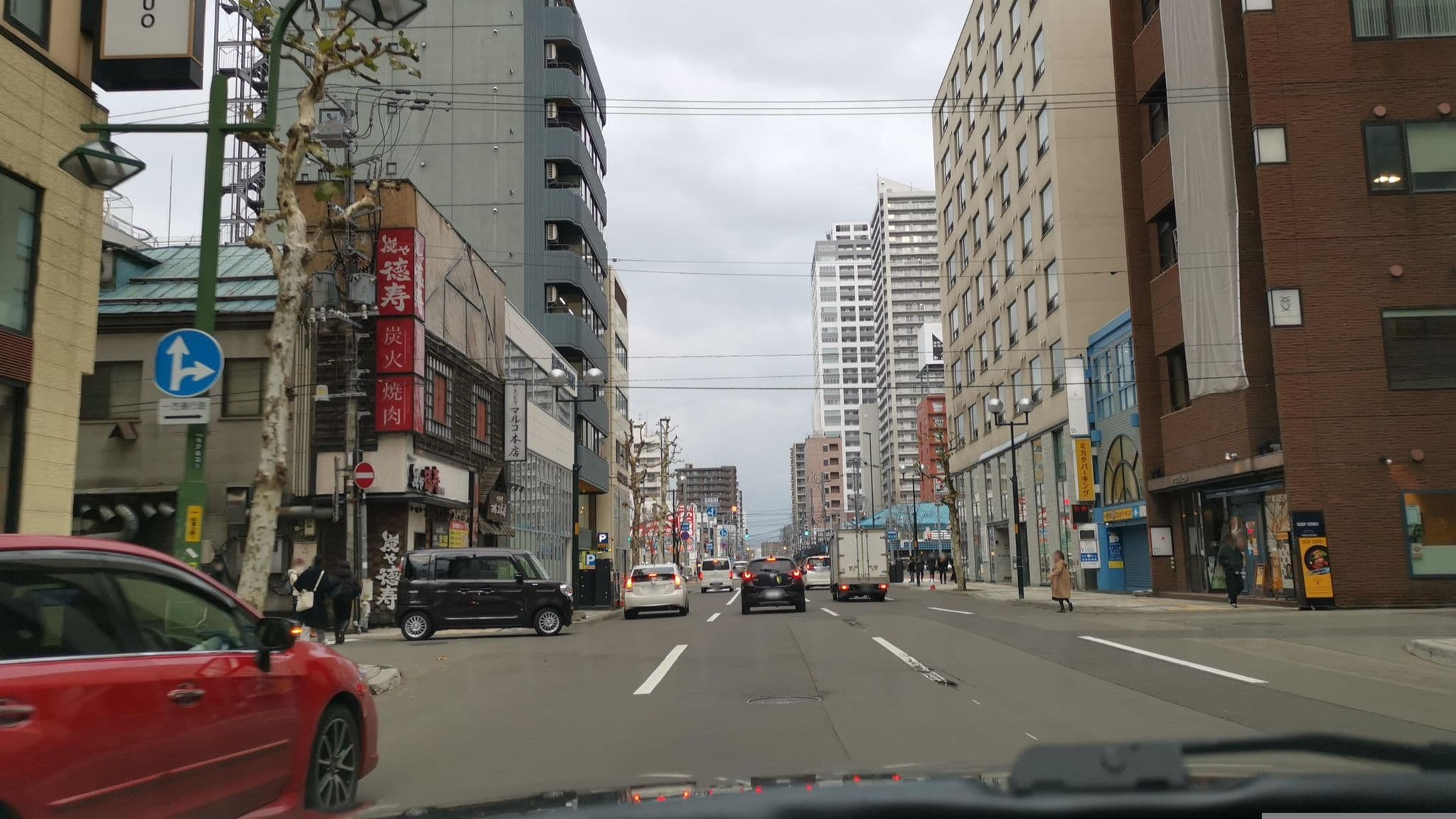Street view near ホテルWBF札幌中央, Sapporo — © watalucky (CC BY-SA · Mapillary)