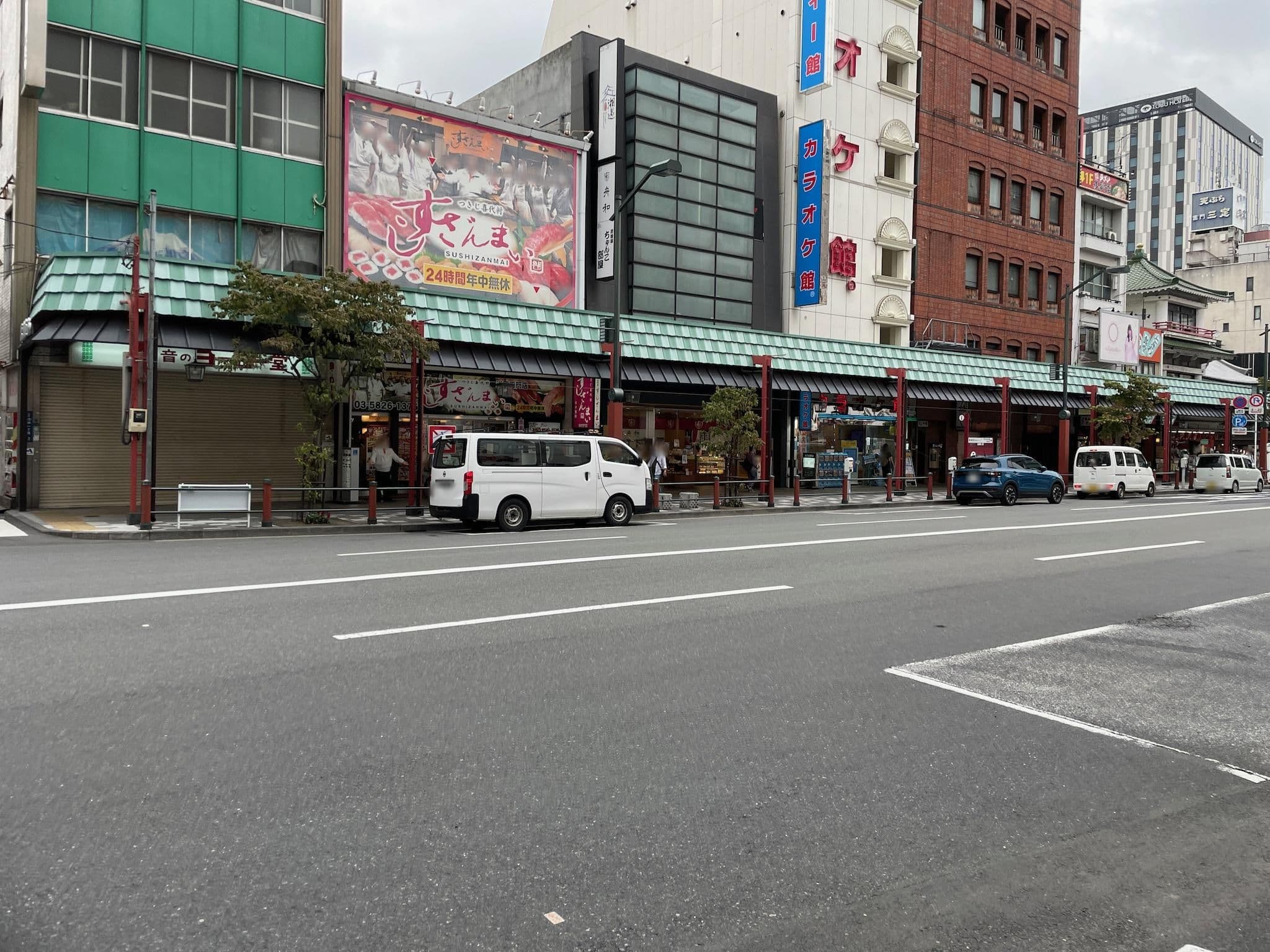 Street view near the Gate Hotel, Asakusa — © musashino5 (CC BY-SA · Mapillary)