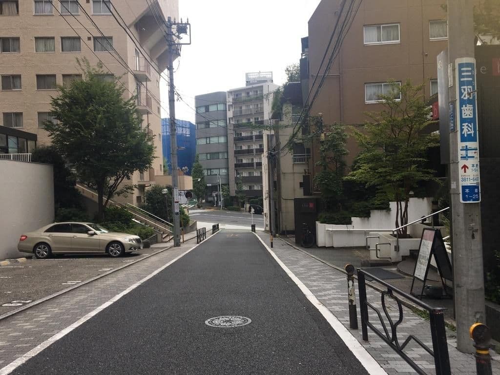Street view near the b suidobashi, Iidabashi — © musashino5 (CC BY-SA · Mapillary)