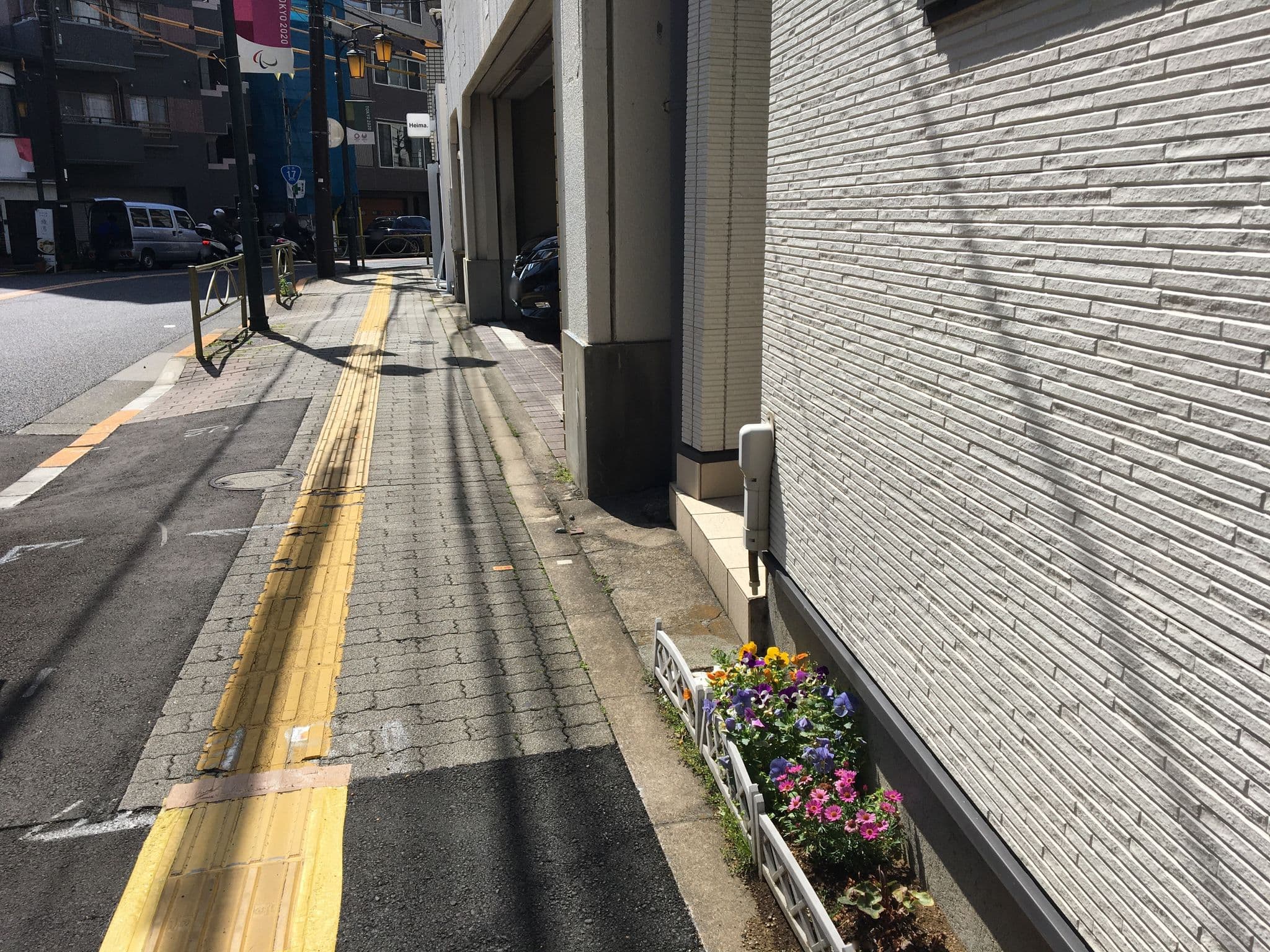 Street view near Tetsuro, Nezu — © musashino5 (CC BY-SA · Mapillary)