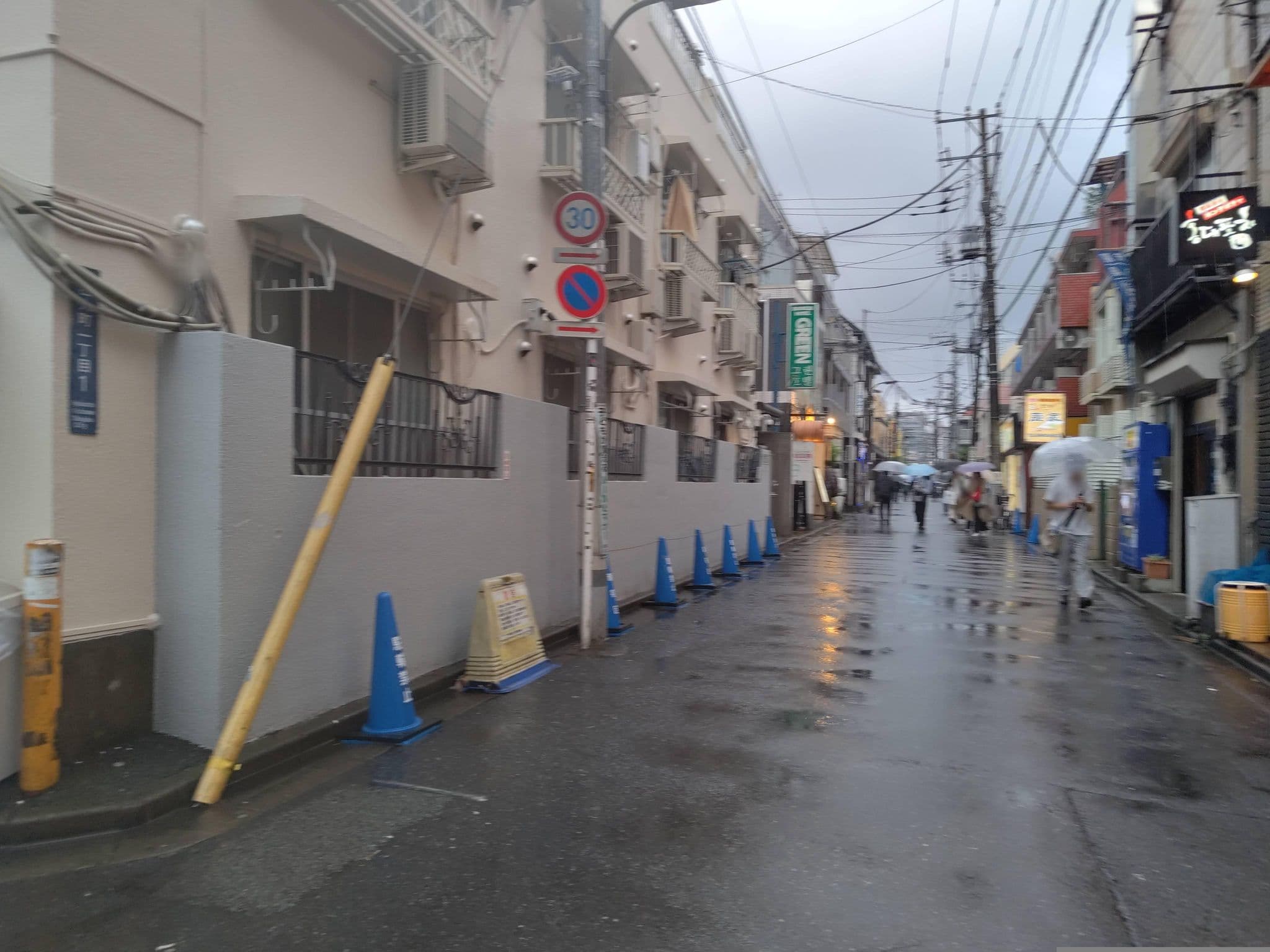 Street view near Hikari House, Ōkubo — © komali2 (CC BY-SA · Mapillary)