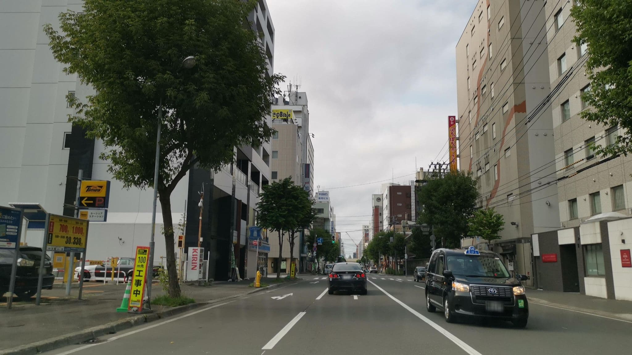 Street view near ホテルWBF札幌すすきの, Sapporo — © watalucky (CC BY-SA · Mapillary)