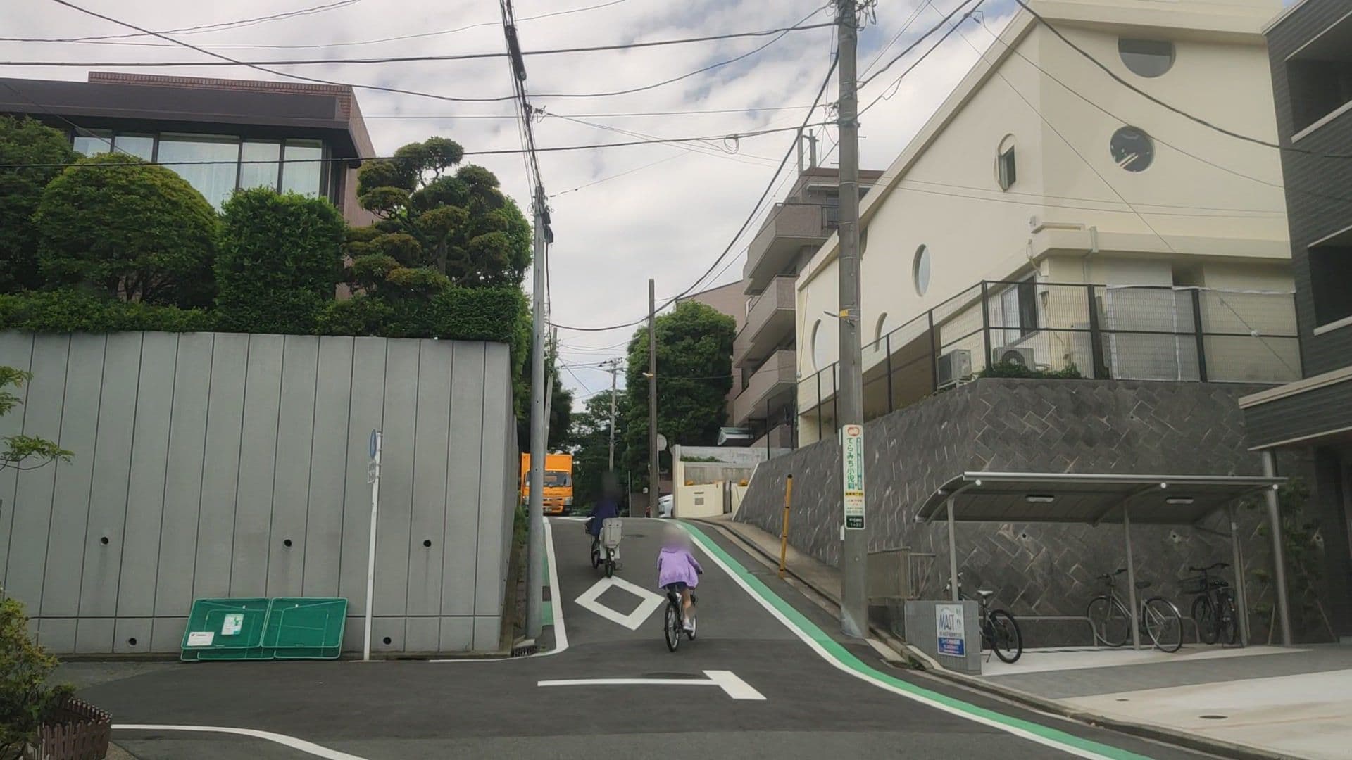 Street view near FOREST VIEW YAMATE, Yokohama — © drivephotograph (CC BY-SA · Mapillary)