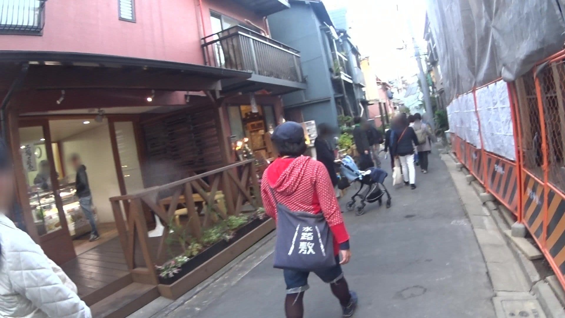 Street view near Sakura House Shinjuku Kagurazaka, Kagurazaka — © yasunari (CC BY-SA · Mapillary)