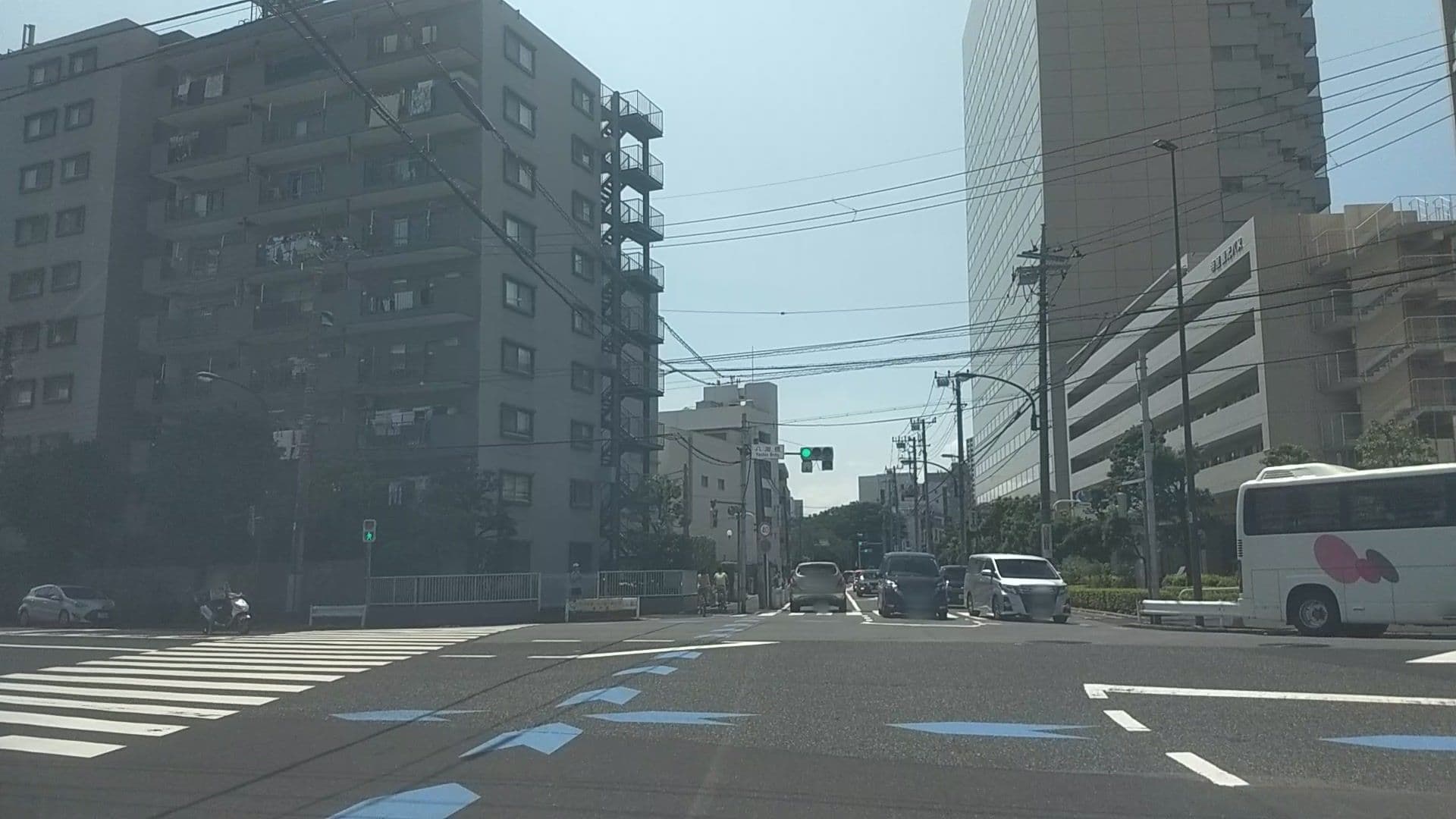 Street view near Wires Hotel, Tennōzu — © drivephotograph (CC BY-SA · Mapillary)