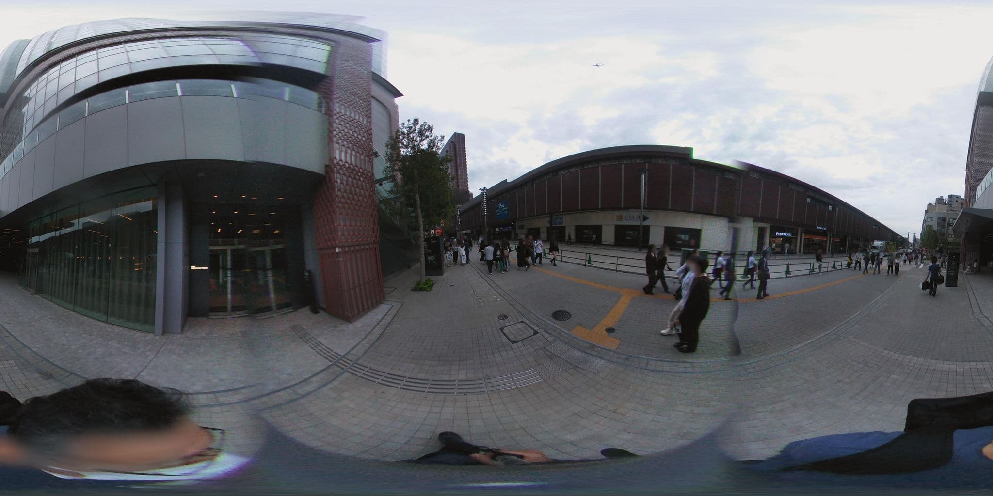 Street view near HOTEL GROOVE SHINJUKU, A PARKROYAL Hotel, Kabukicho — © jmmapiranger (CC BY-SA · Mapillary)
