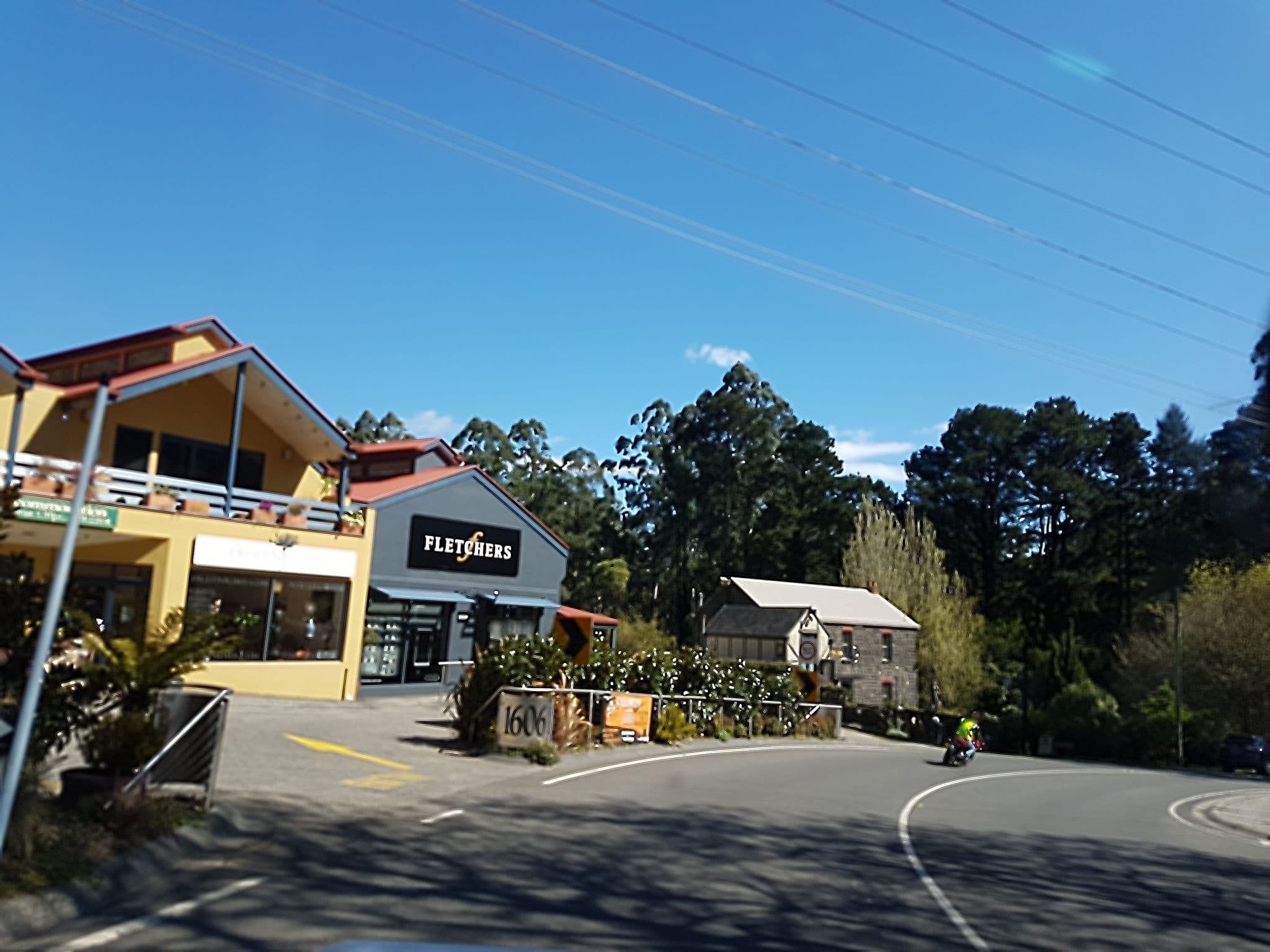 Street view near Como Cottage, Olinda — © stev391 (CC BY-SA · Mapillary)