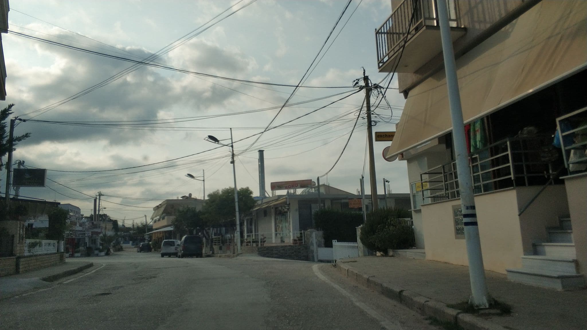 Street view near Vila White, Ksamil — © freddouhelk (CC BY-SA · Mapillary)