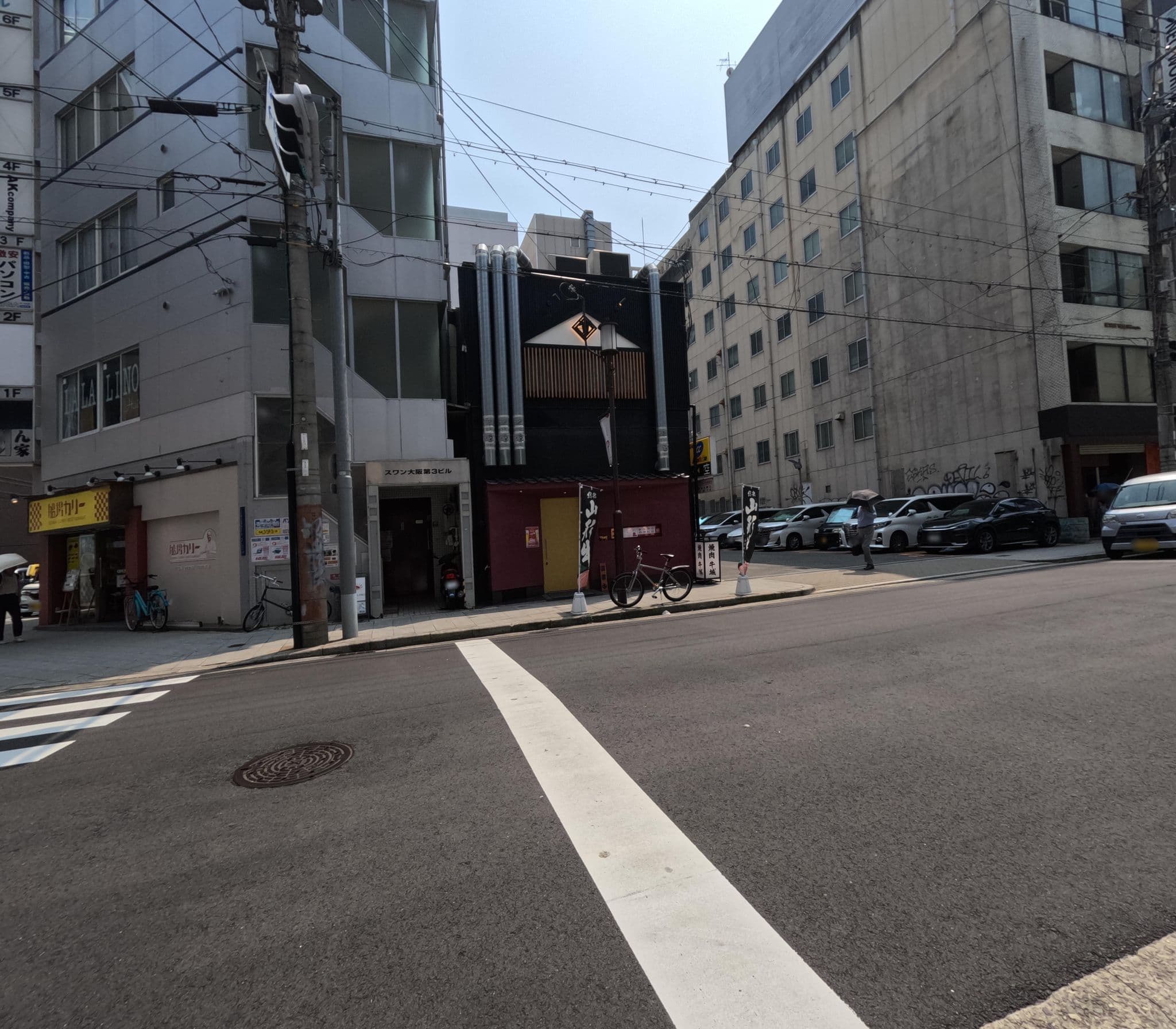 Street view near Hotel atarayo Osaka, Osaka — © okadatsuneo (CC BY-SA · Mapillary)