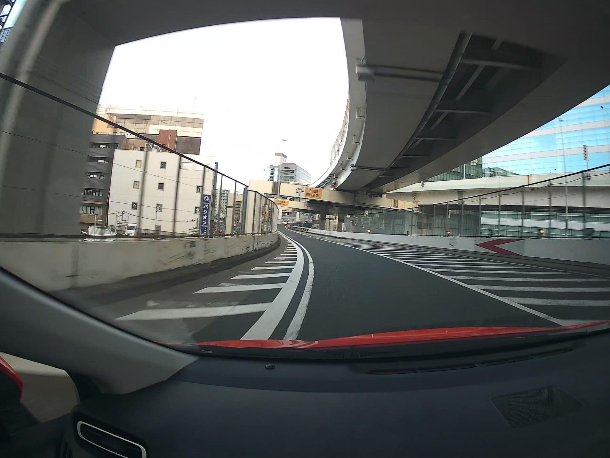Street view near Sotetsu Fresa Inn Yokohama-Higashiguchi, Minatomirai — © mitz (CC BY-SA · Mapillary)