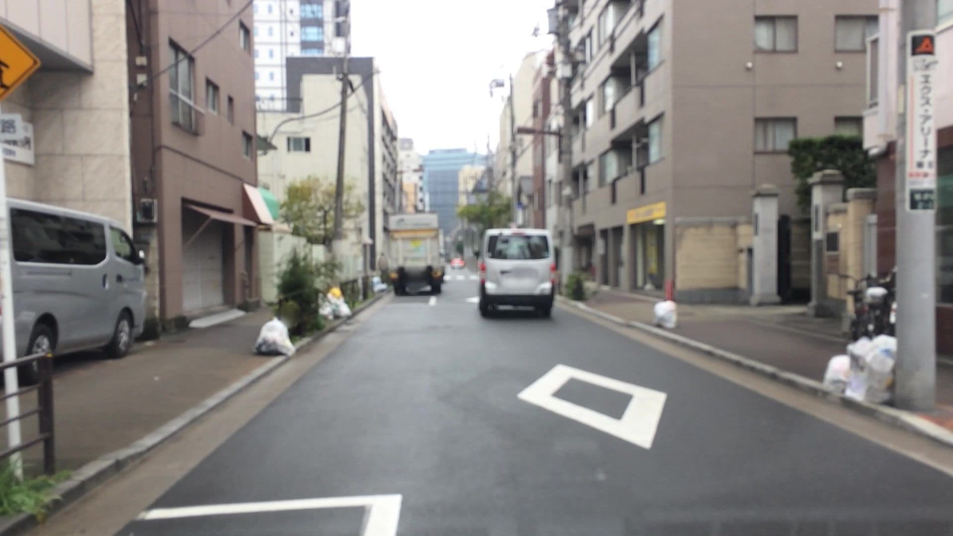 Street view near Kin Hotel, Taito — © lvl5 (CC BY-SA · Mapillary)