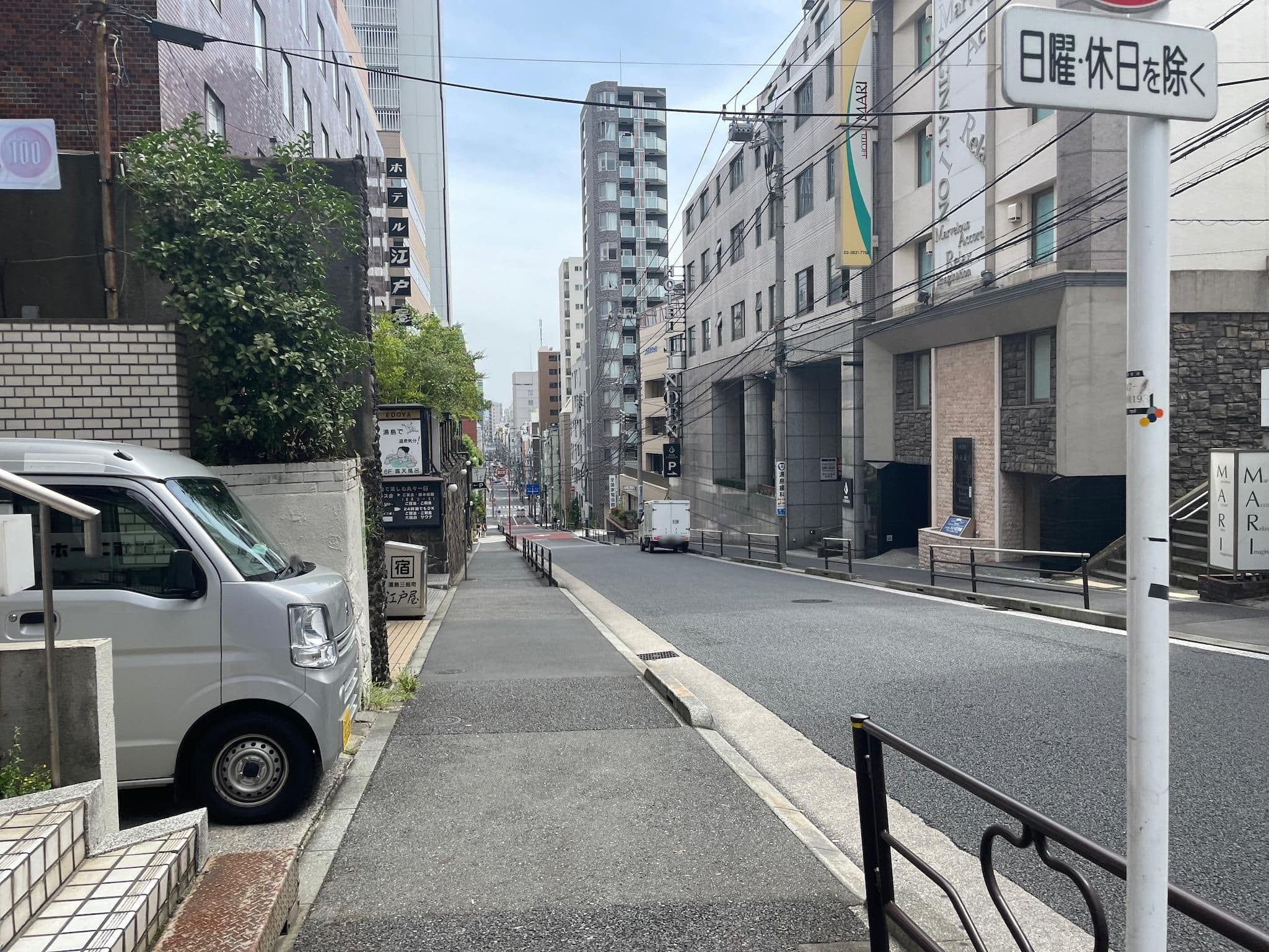 Street view near Linden, Yushima — © musashino5 (CC BY-SA · Mapillary)
