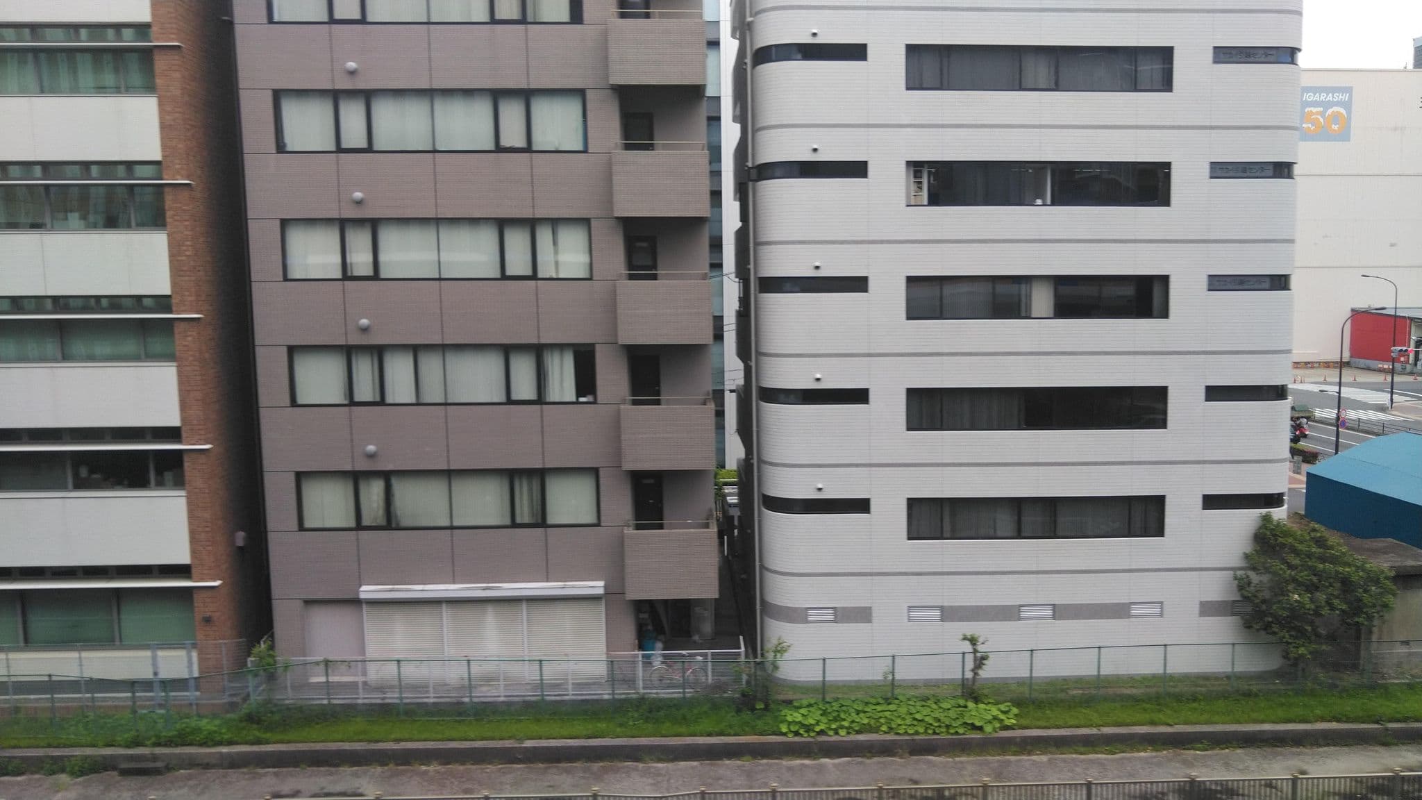 Street view near Hotel Gracery, Kaigan — © kojiroucircle (CC BY-SA · Mapillary)