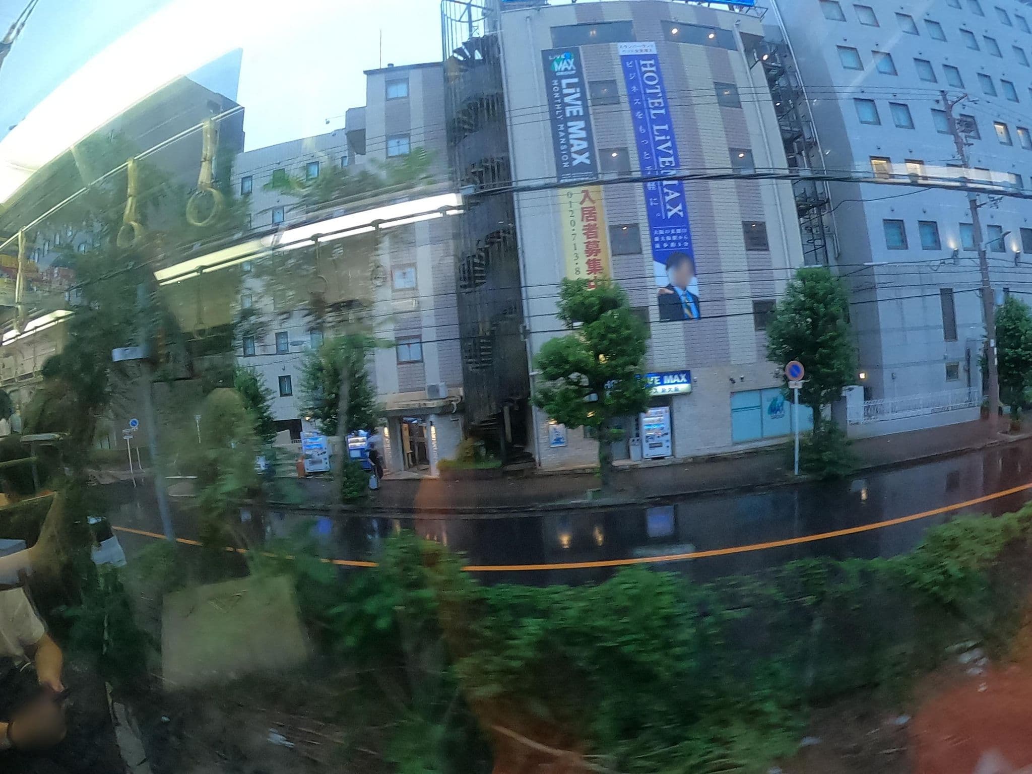 Street view near 新大阪ステーションホテル classico, Umeda — © castletrain (CC BY-SA · Mapillary)