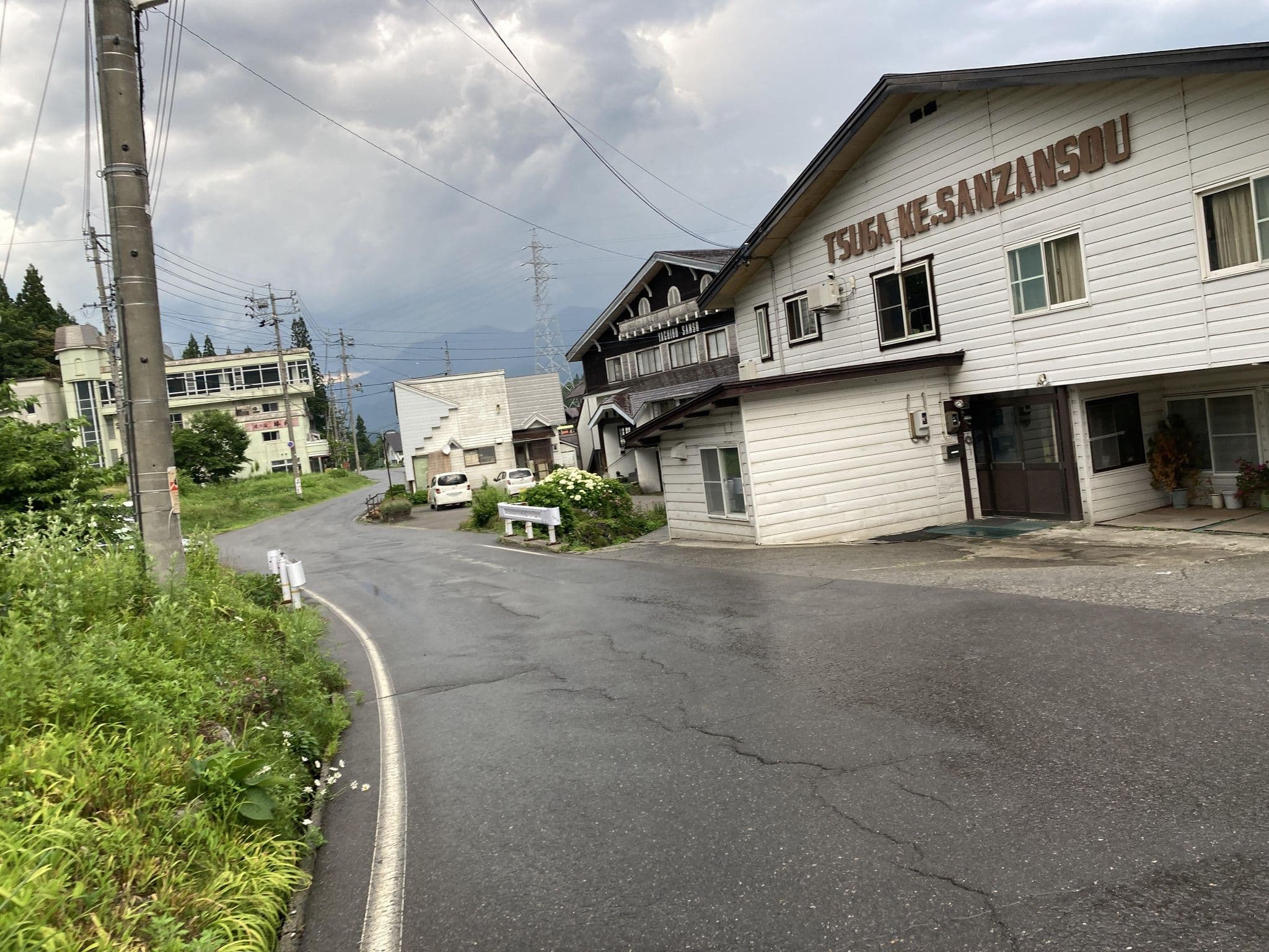 Street view near Hai Lodge, Dorosaki — © 24kawa (CC BY-SA · Mapillary)