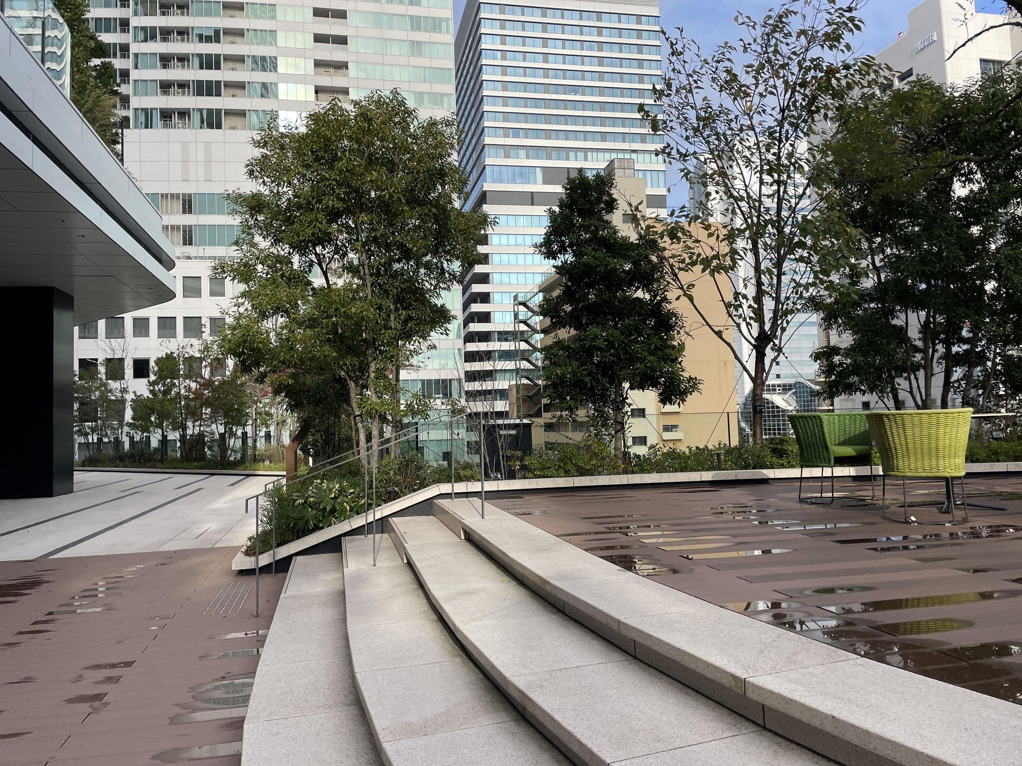Street view near HOTEL TAVINOS 浜松町, Hamamatsuchō — © musashino5 (CC BY-SA · Mapillary)