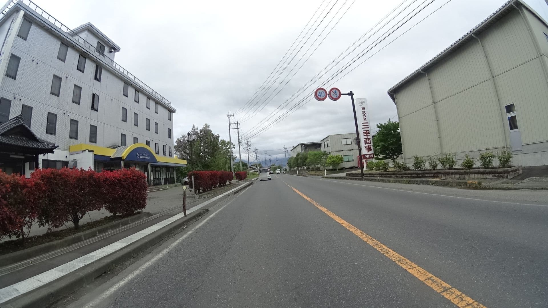 Street view near OYOホテル トラベルイン 信州中野, Obuse — © yasunari (CC BY-SA · Mapillary)