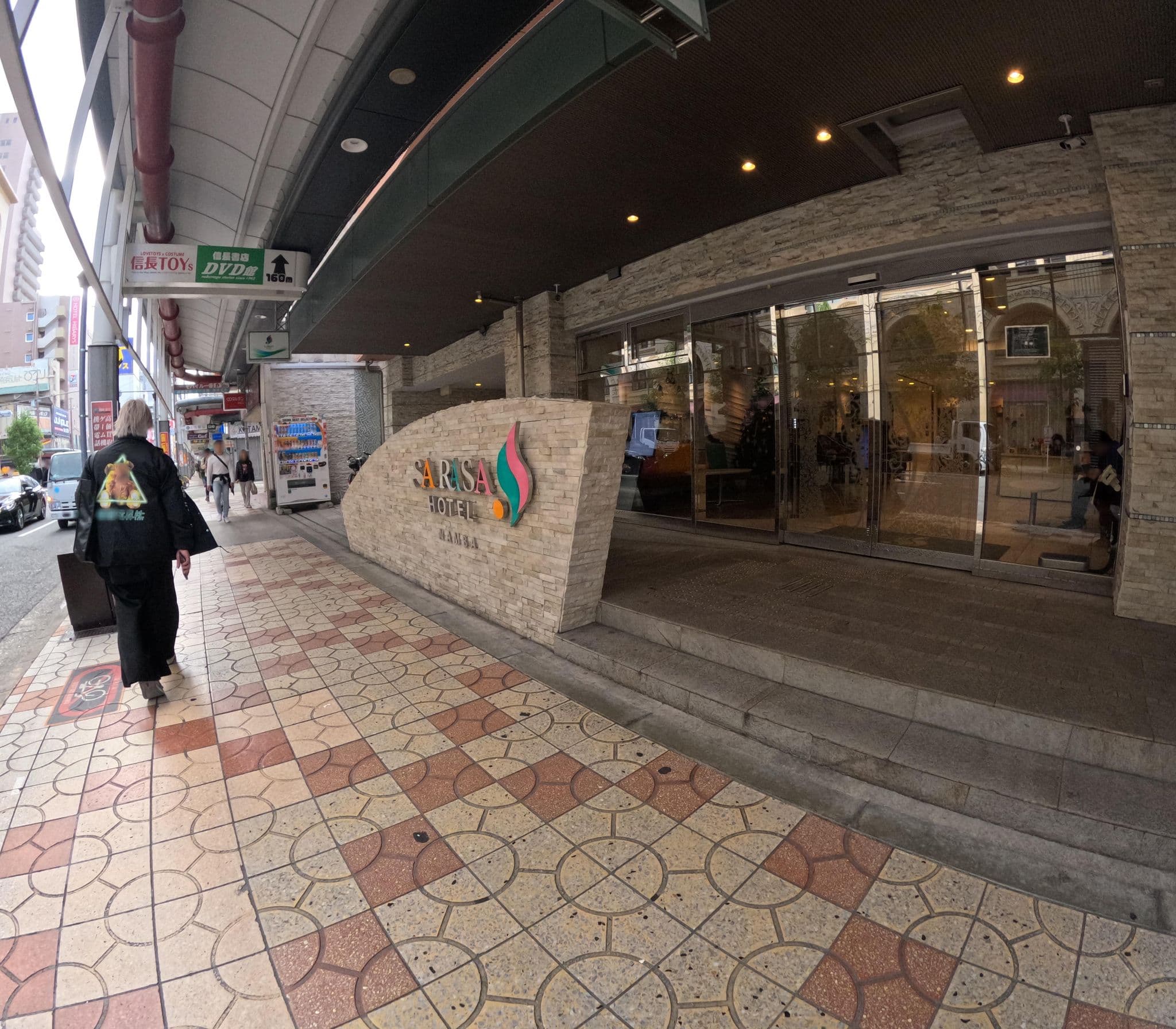 Street view near SARASA HOTEL なんば, Ajiharacho — © okadatsuneo (CC BY-SA · Mapillary)