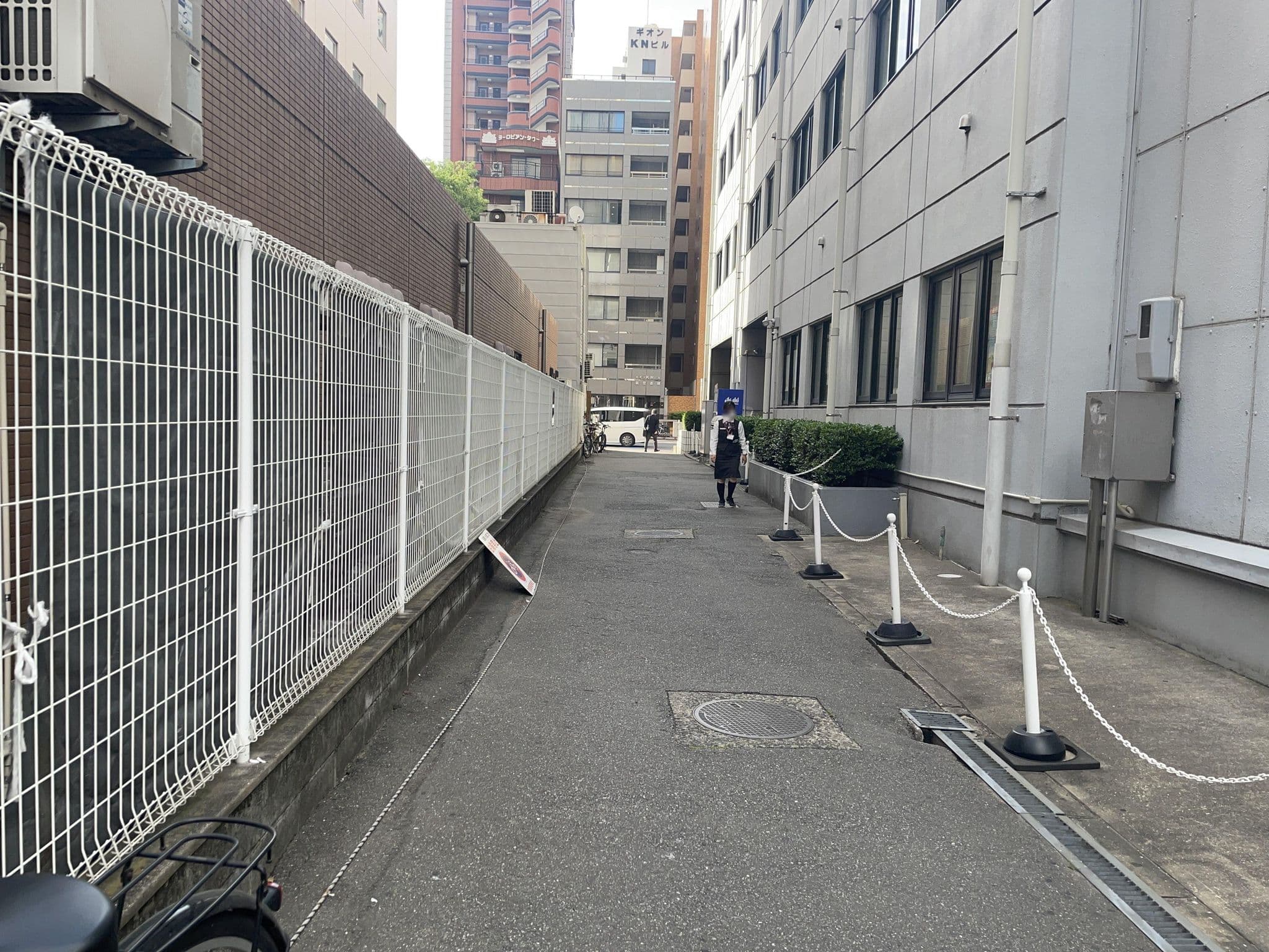 Street view near Daiwa Roynet Hotel Hakata-Gion, Fukuoka — © alt9800 (CC BY-SA · Mapillary)