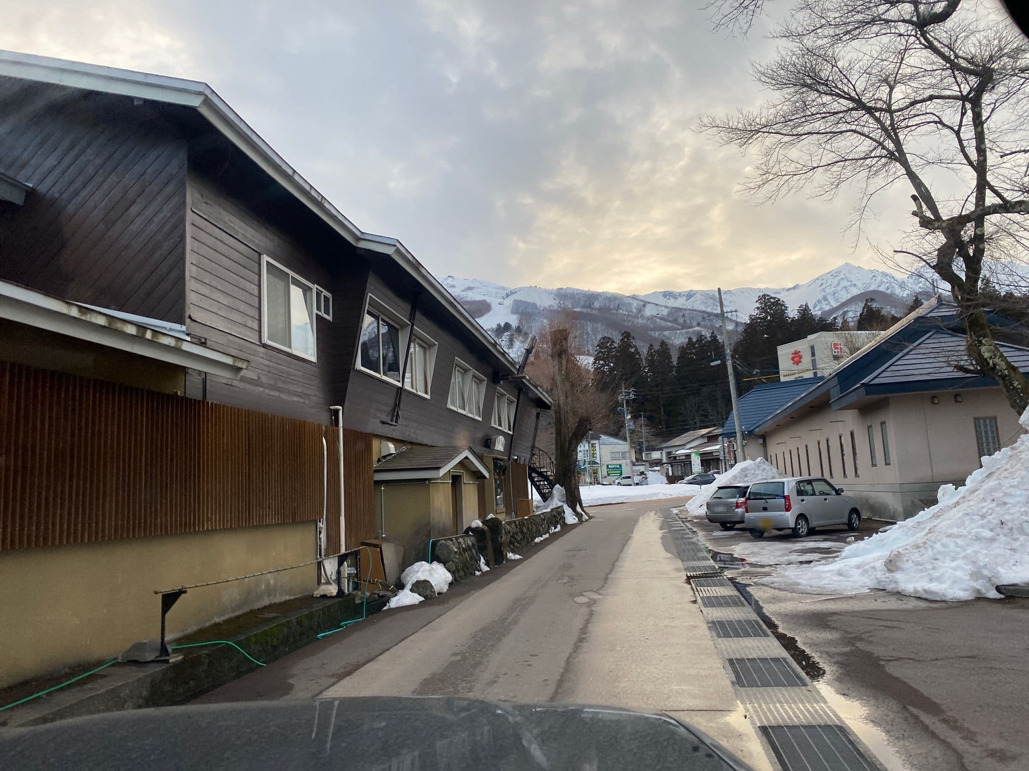 Street view near The Happo, Hakuba — © akimasa (CC BY-SA · Mapillary)