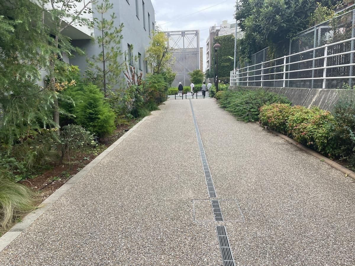 Street view near Mustard Hotel, Sasazuka — © musashino5 (CC BY-SA · Mapillary)