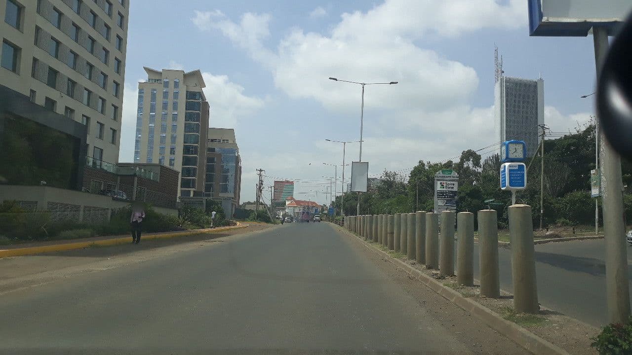 Street view near Radisson Blu Hotel, Nairobi