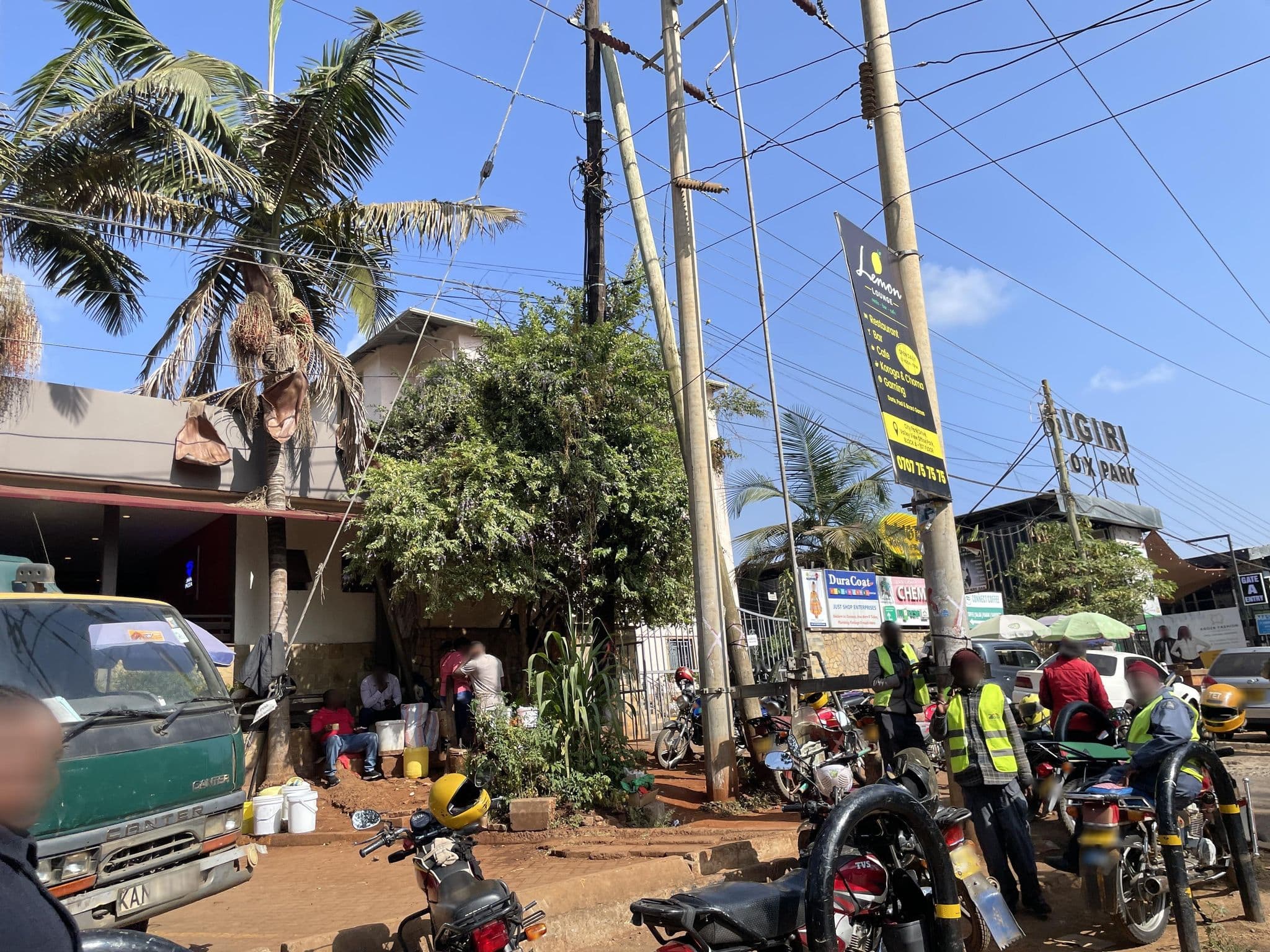 Street view near Gigiri Express Hotel, Nairobi