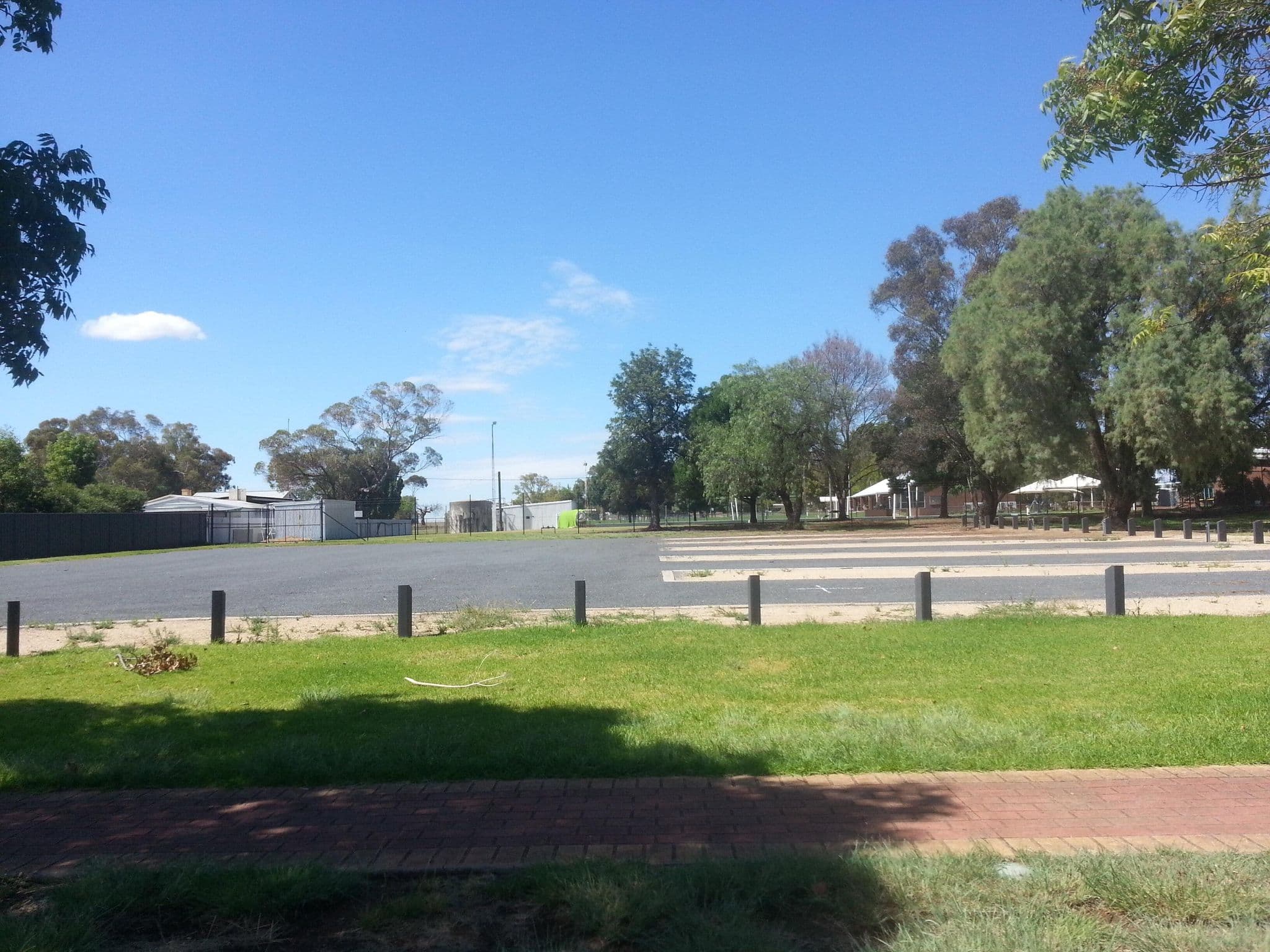 Street view near Oaklands RV Park, Berrigan — © bob3bob3 (CC BY-SA · Mapillary)