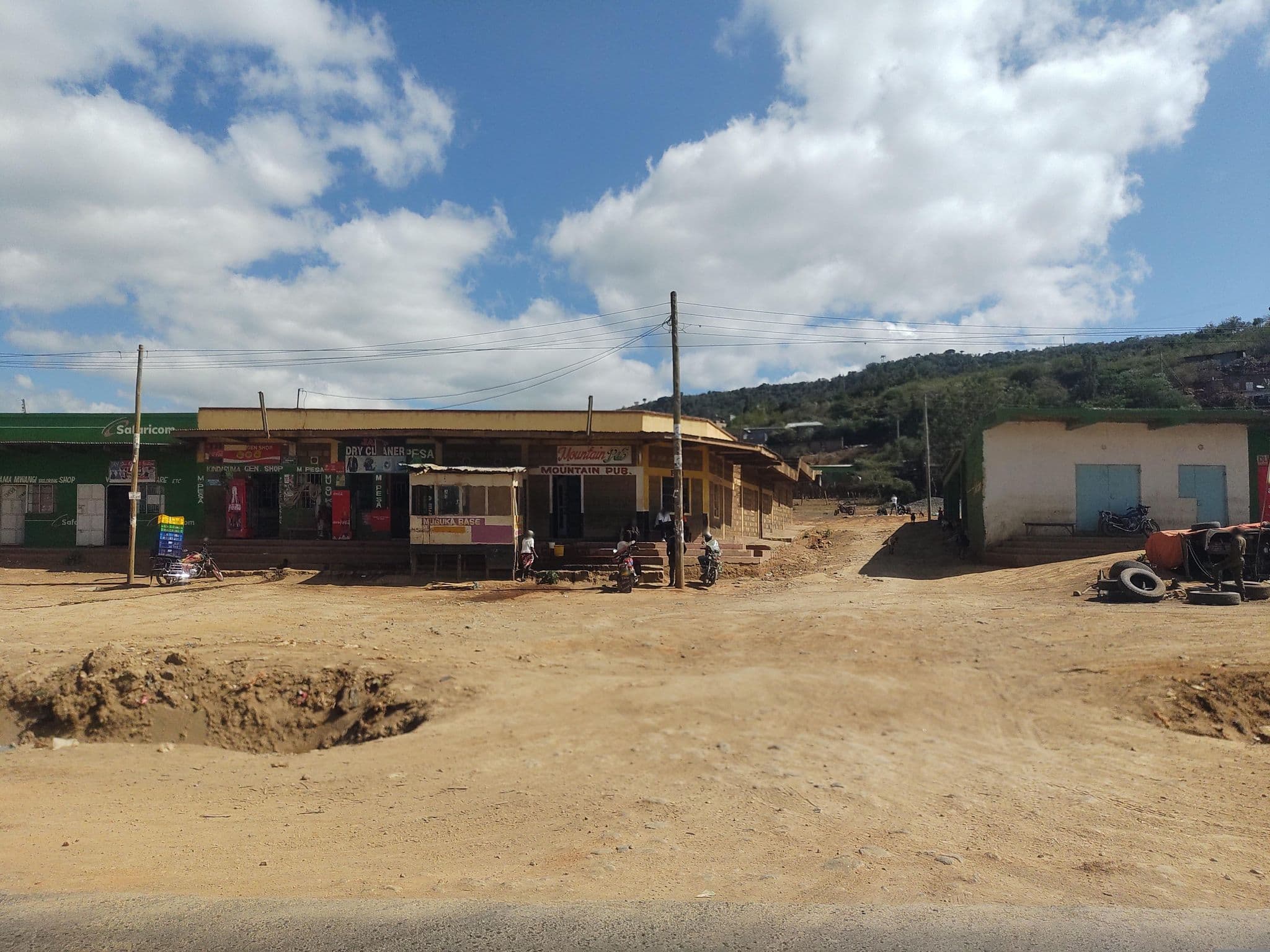 Street view near GMT Guest House, Maai Mahiu — © mapeadora (CC BY-SA · Mapillary)