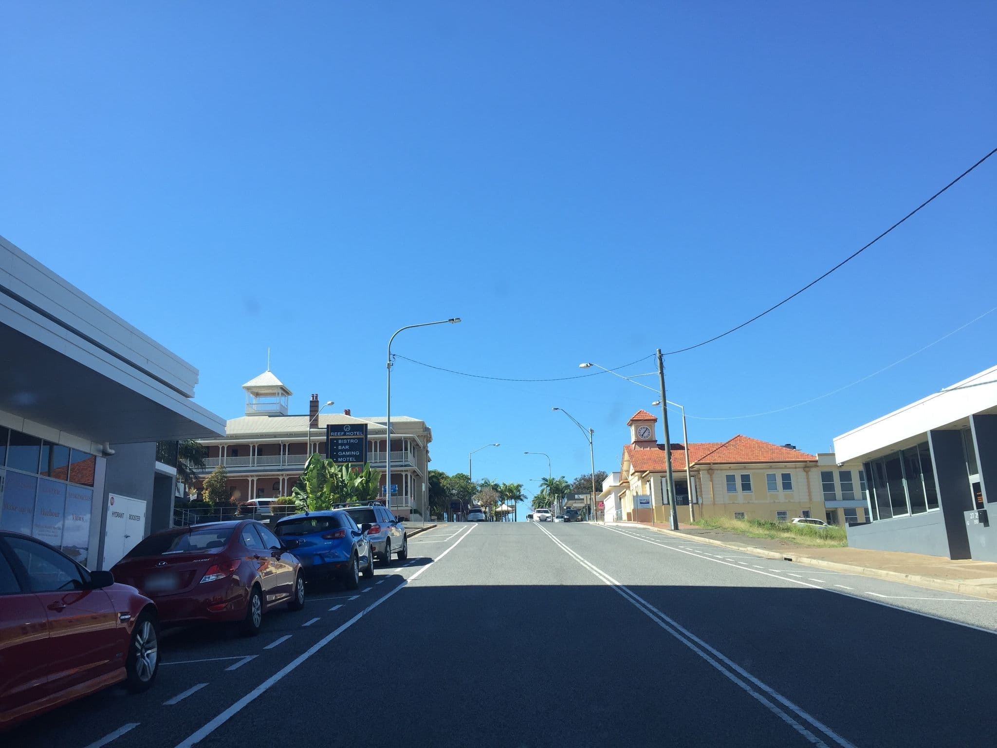 Street view near Curtis Central Apartments, Gladstone Central — © vagrant42 (CC BY-SA · Mapillary)