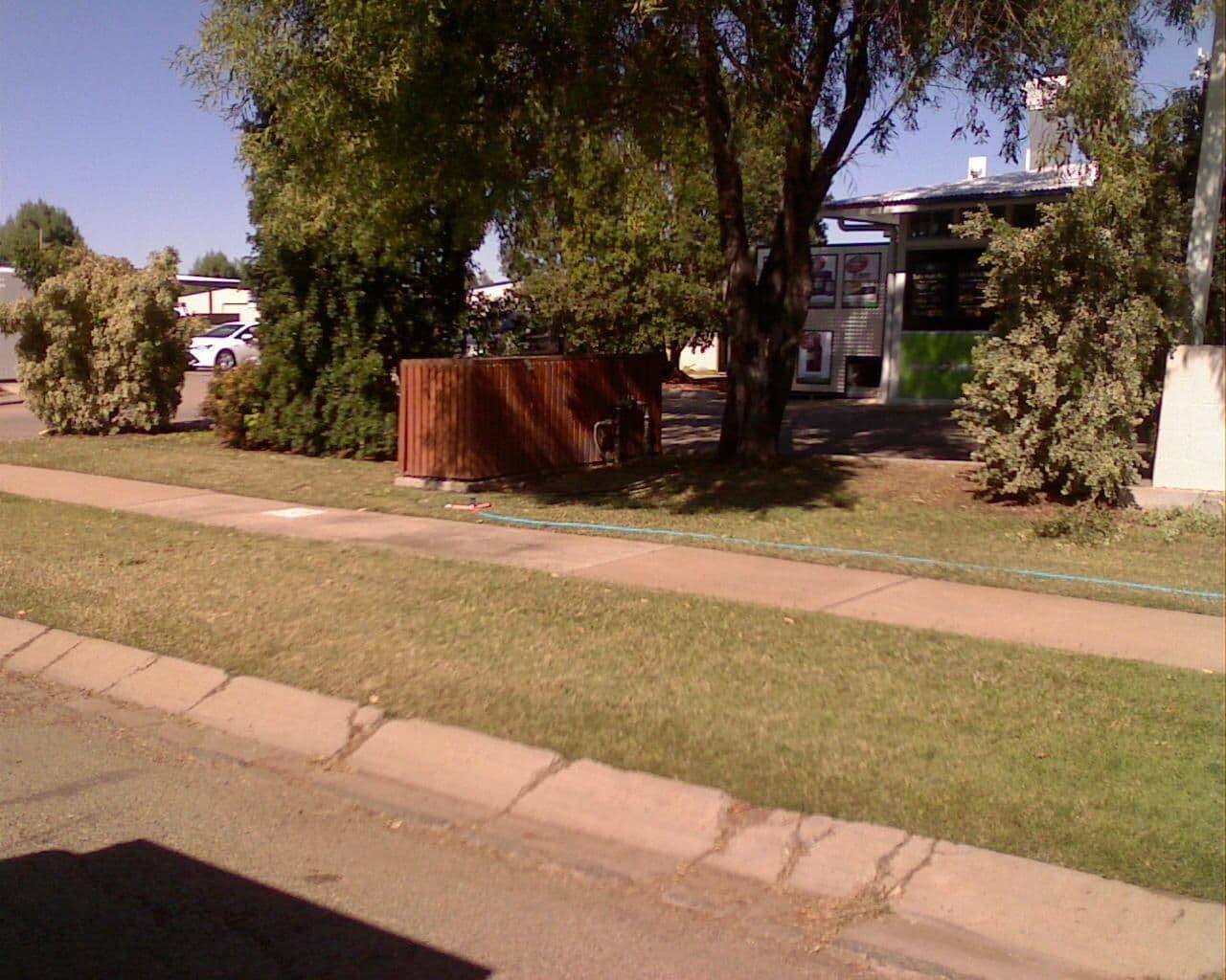 Street view near Banana Hotel Motel, Moura — © bob3bob3 (CC BY-SA · Mapillary)