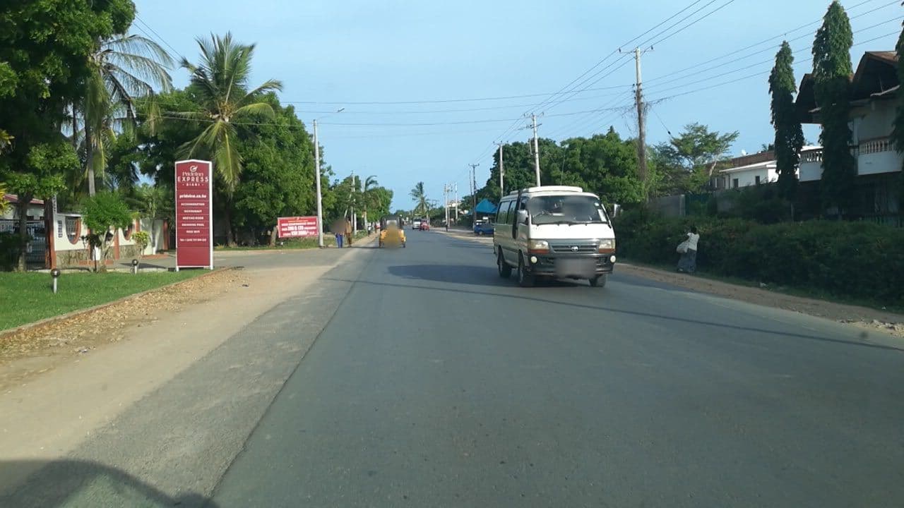 Street view near pride inn diani, Ukunda — © lga (CC BY-SA · Mapillary)