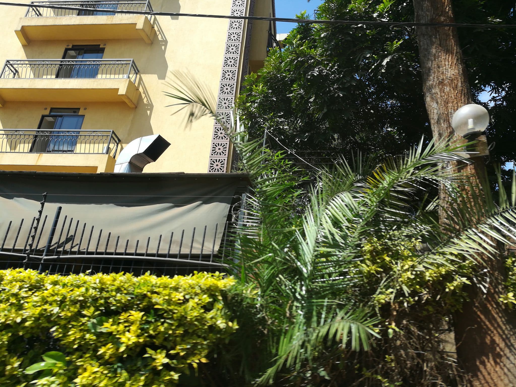 Street view near The Monarch Boutique Hotel, Nairobi