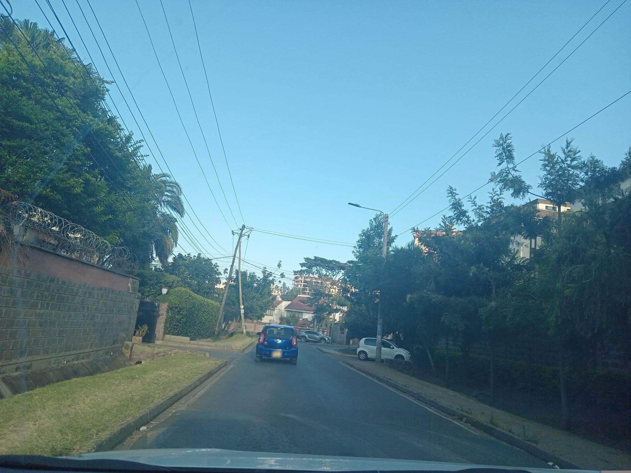 Street view near O'Sinkirri, Nairobi