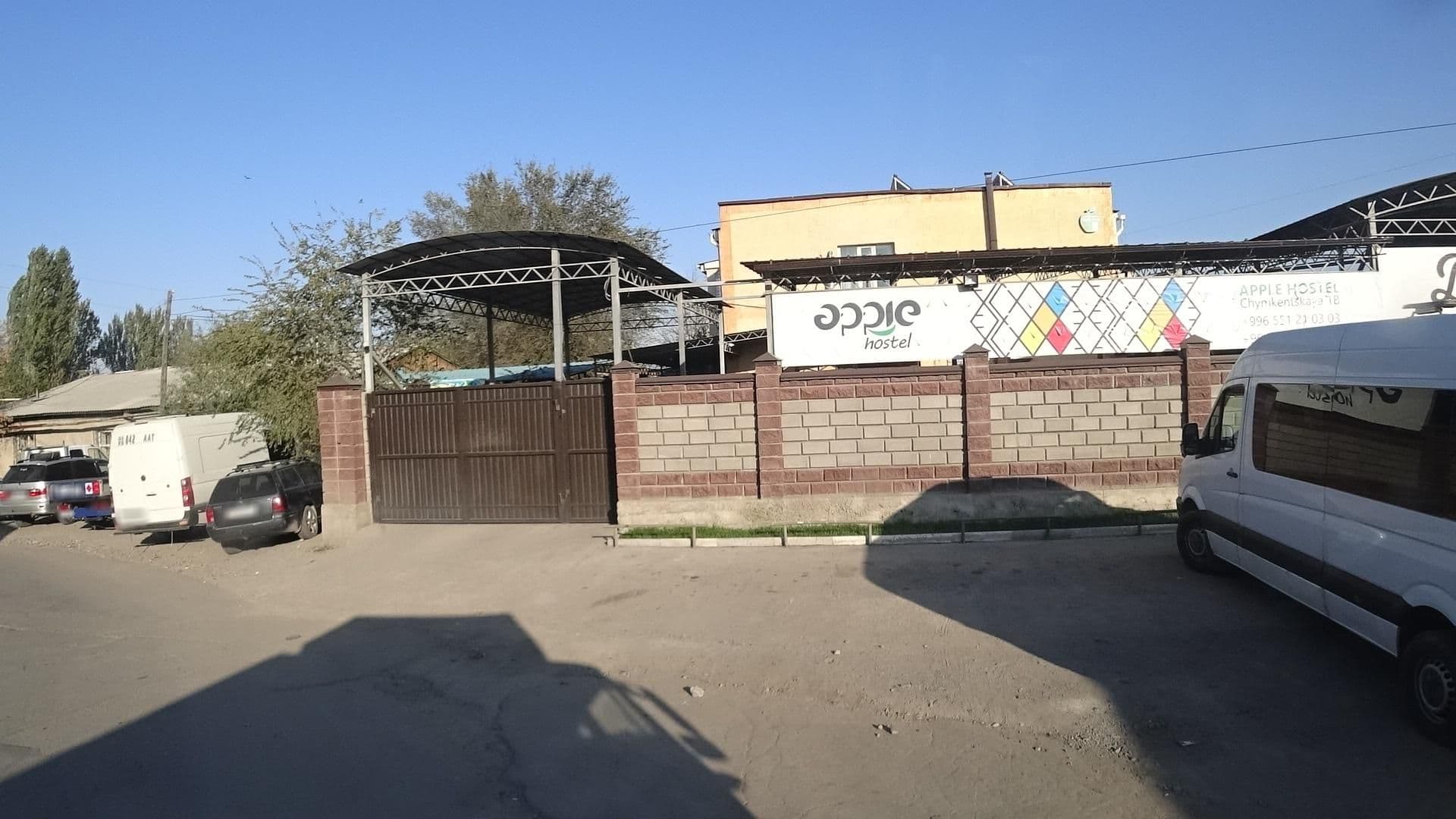 Street view near Apple Hostel, Mayevka — © vbombaerts (CC BY-SA · Mapillary)
