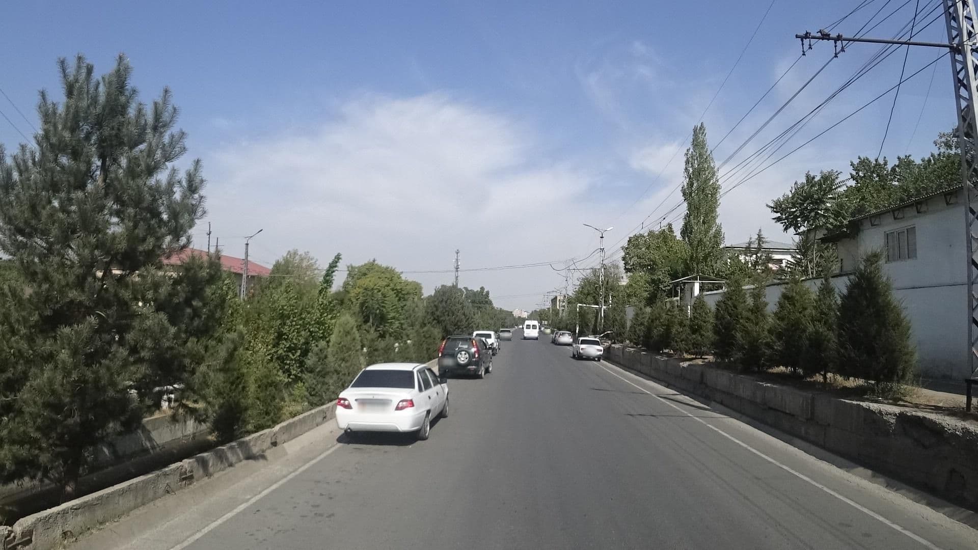 Street view near Сан Райс 1, Osh — © vbombaerts (CC BY-SA · Mapillary)