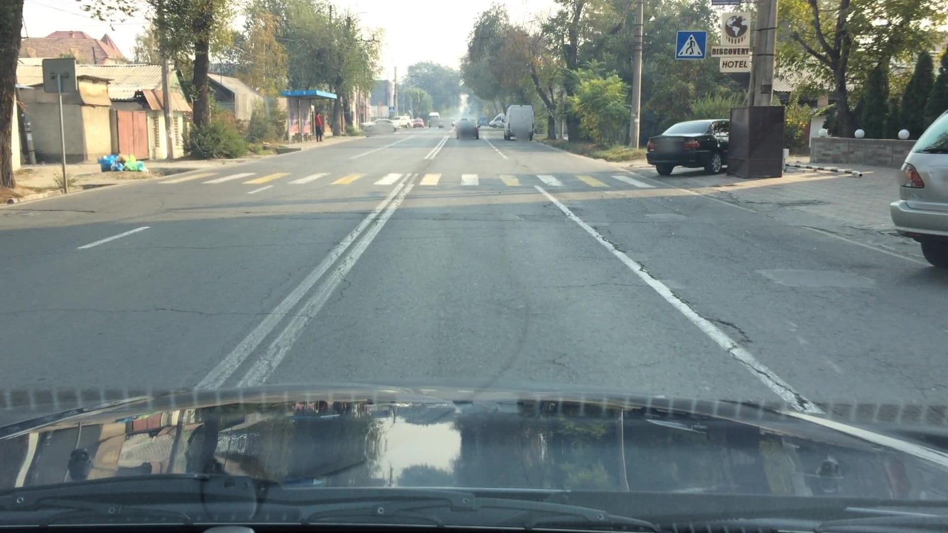 Street view near Discovery, Bishkek — © lvl5 (CC BY-SA · Mapillary)