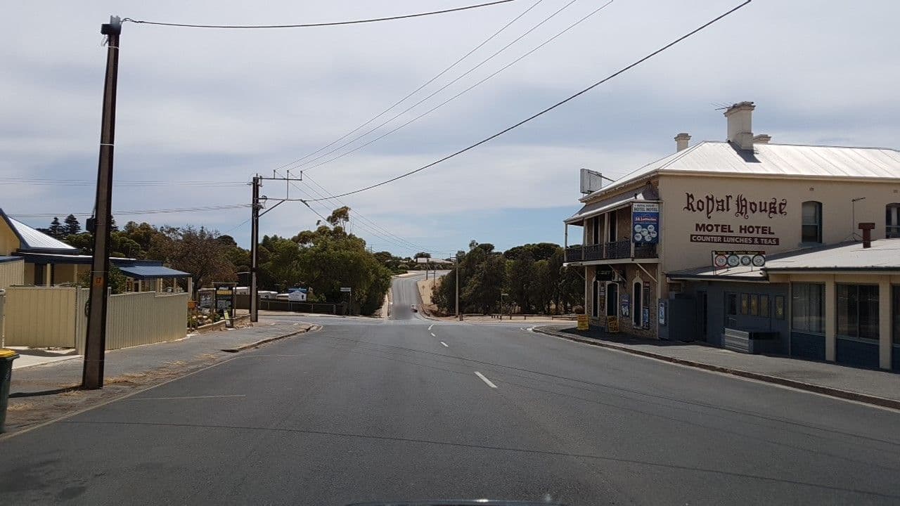 Street view near Royal House Hotel Motel, Ardrossan — © didz (CC BY-SA · Mapillary)