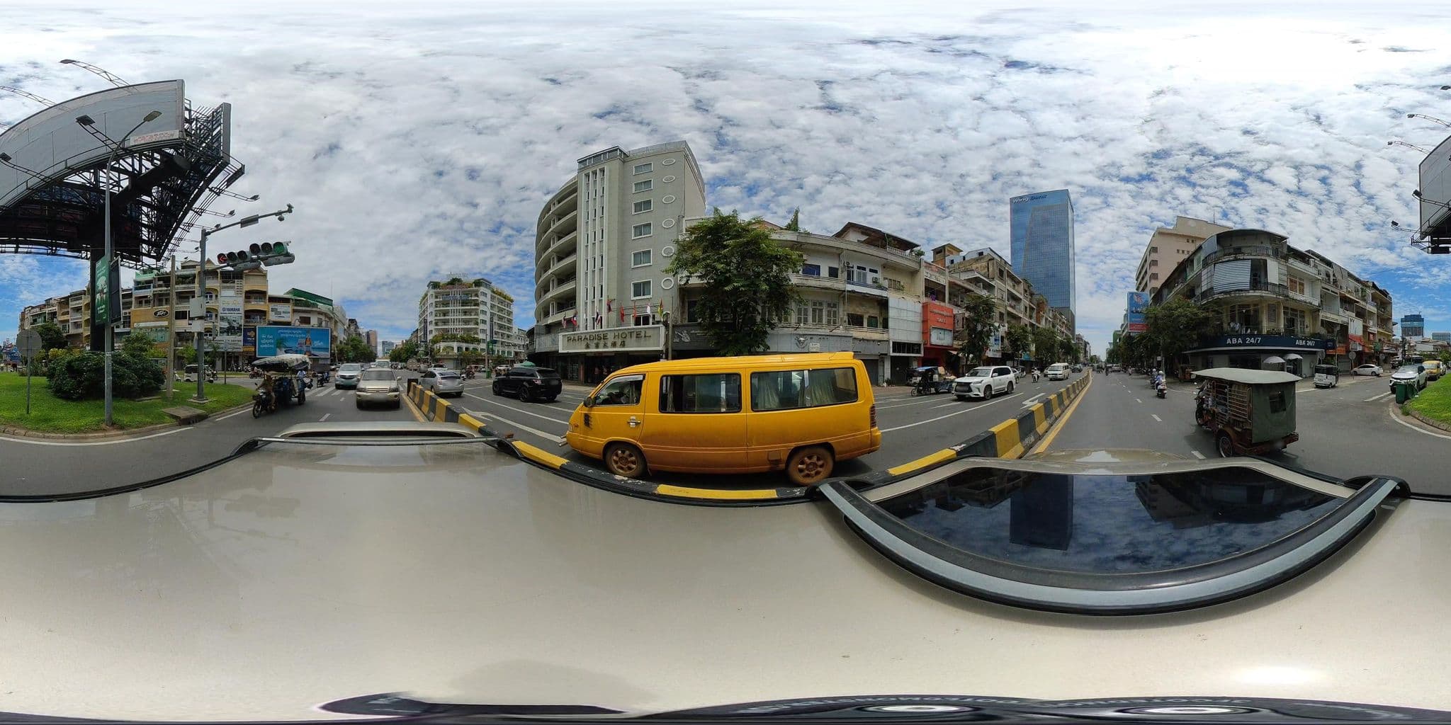 Street view near Paradise, Phnom Penh