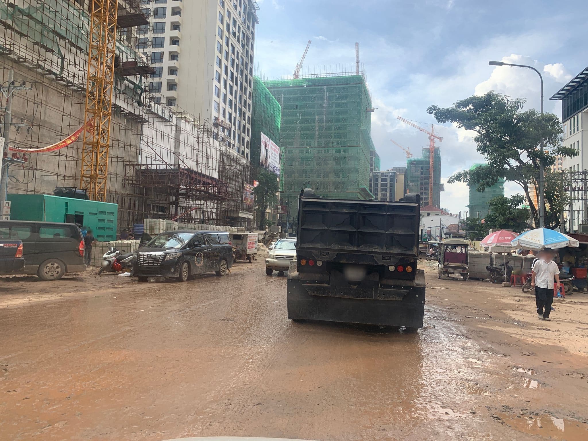 Street view near Golden Sand, Sihanoukville