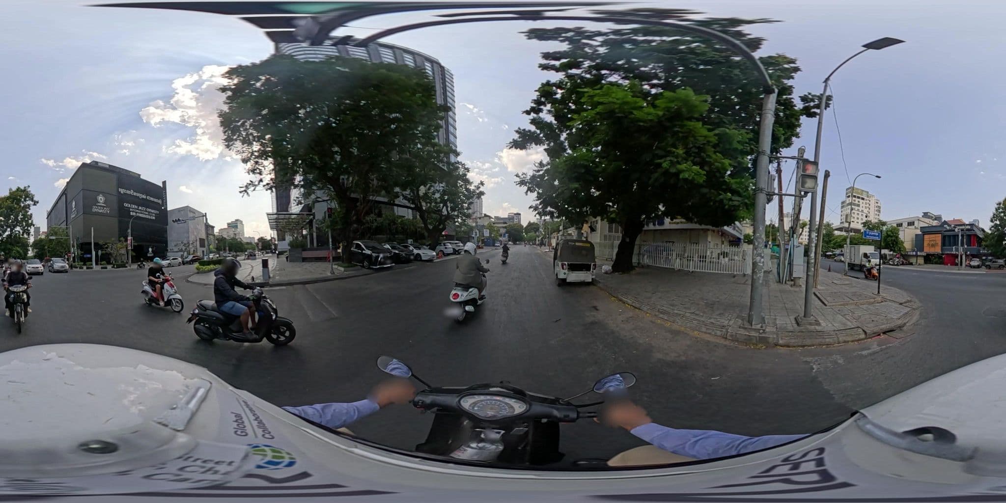 Street view near Courtyard by Marriott Phnom Penh, Phnom Penh
