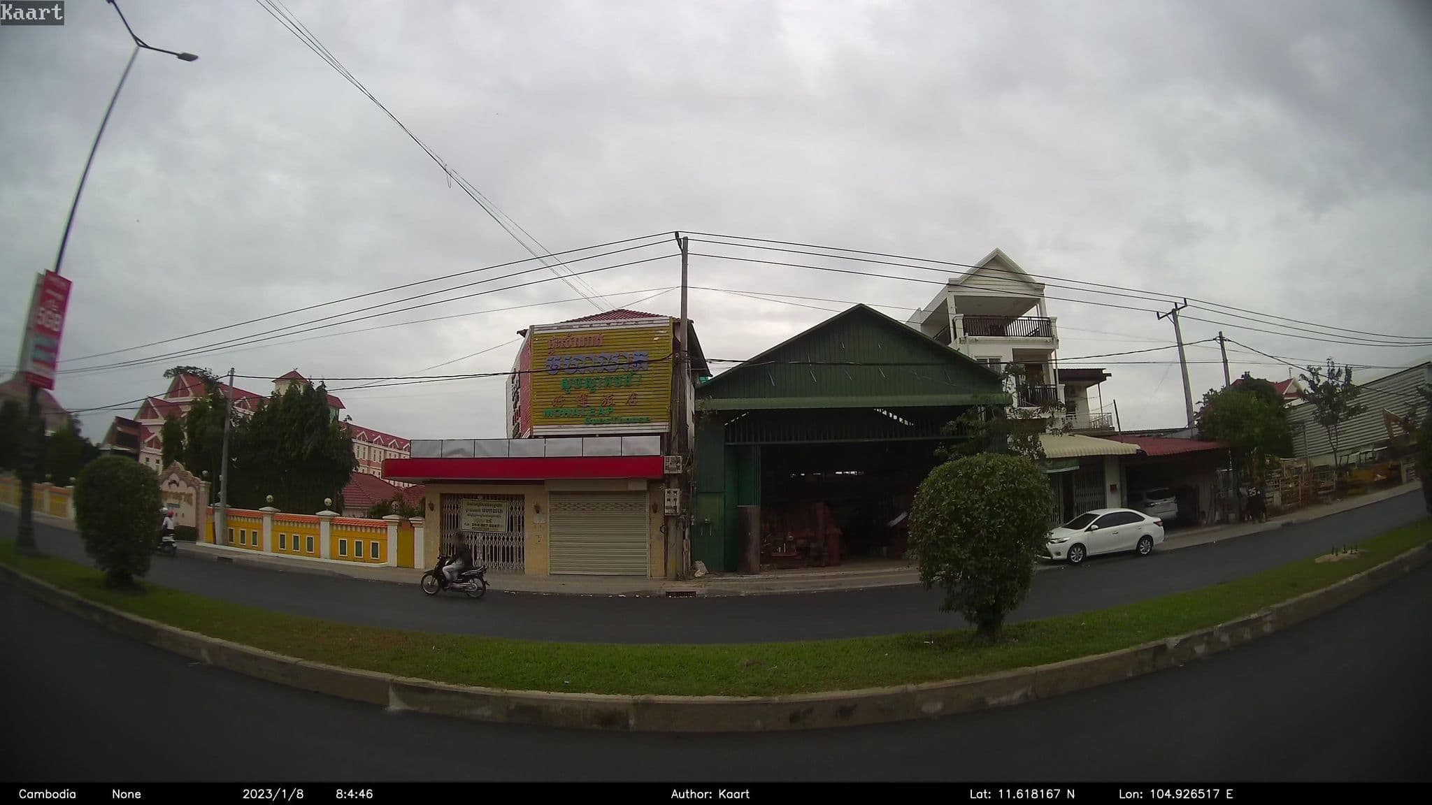 Street view near Mohaleap Guesthouse, Chrang Chamreh Muoy — © kaart_2 (CC BY-SA · Mapillary)