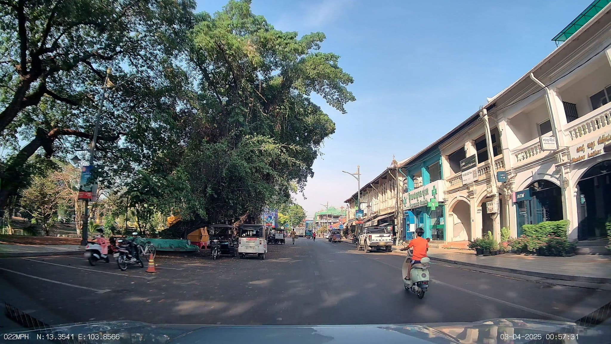 Street view near Shadow Angkor Residence, Siem Reap