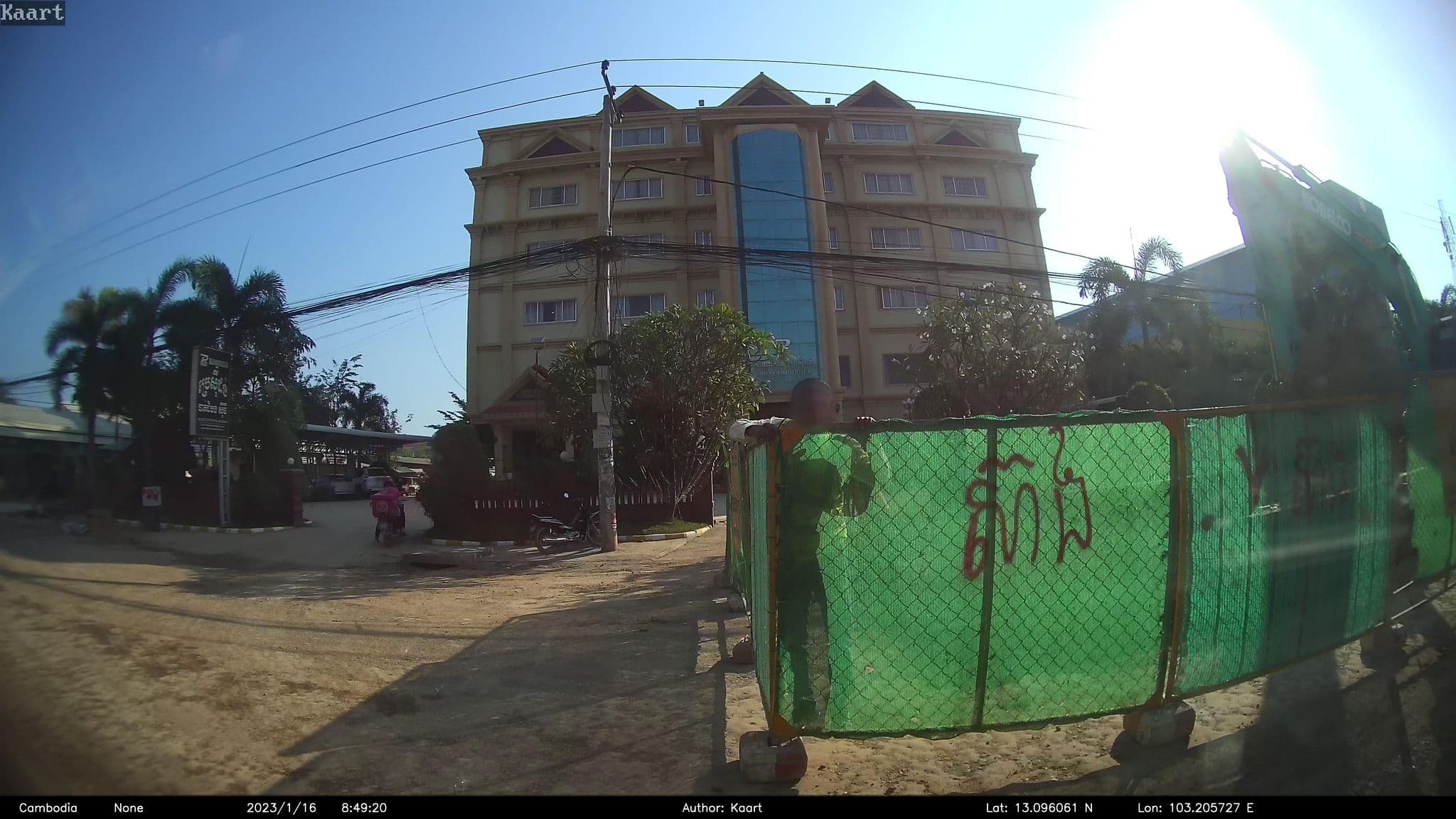 Street view near President Hotel, Battambang — © kaart_2 (CC BY-SA · Mapillary)