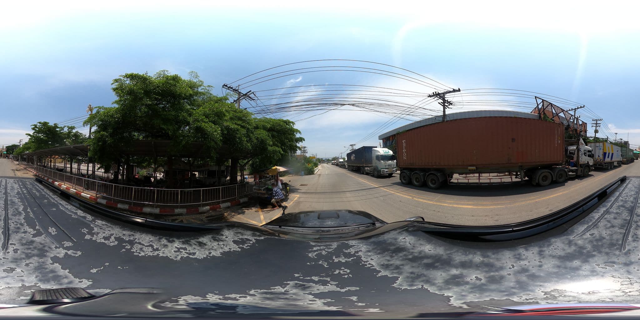 Street view near Border Hotel, Paoy Paet — © nuttawutbunta (CC BY-SA · Mapillary)