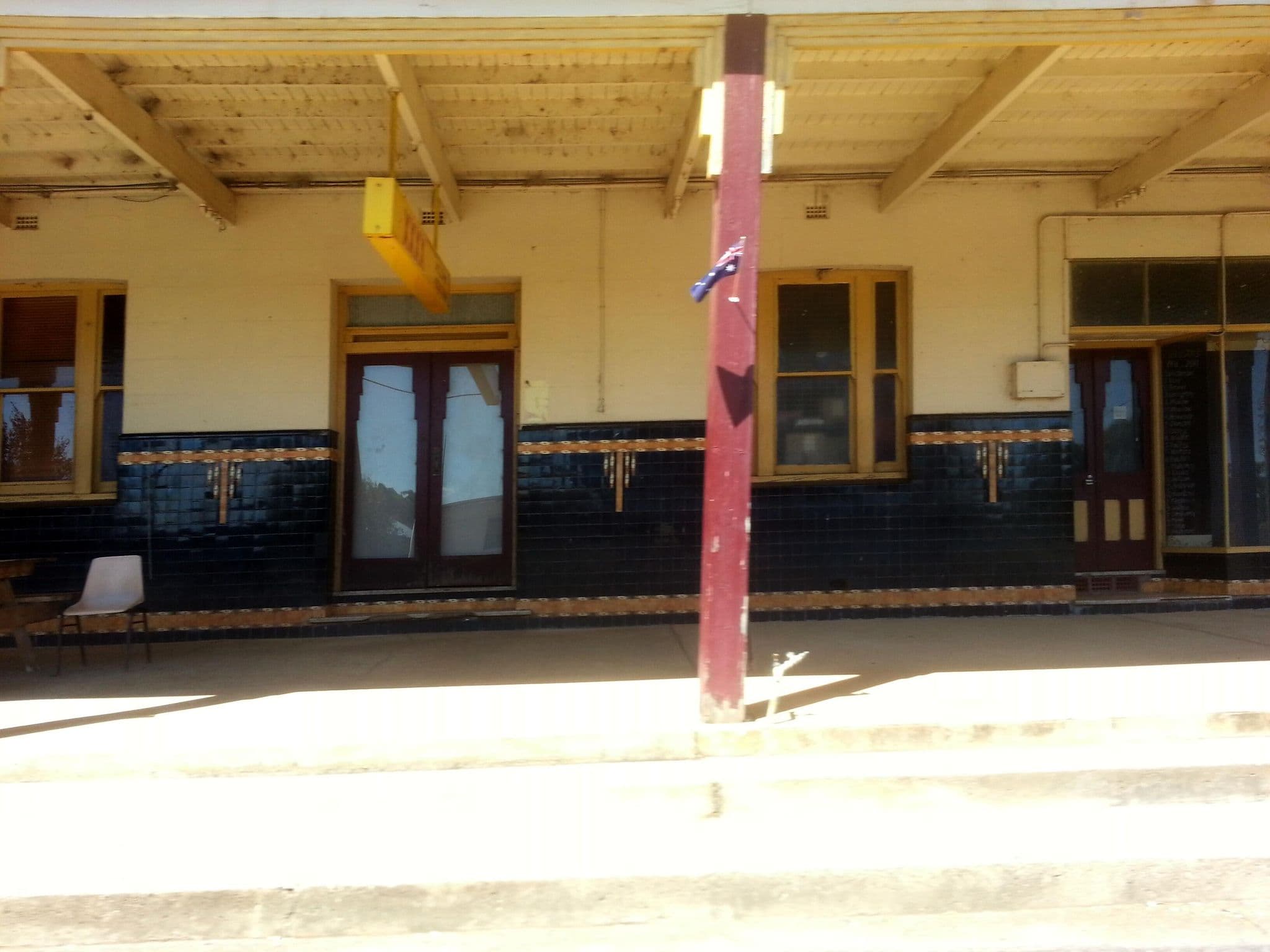 Street view near Gooloogong Hotel, Canowindra — © bob3bob3 (CC BY-SA · Mapillary)